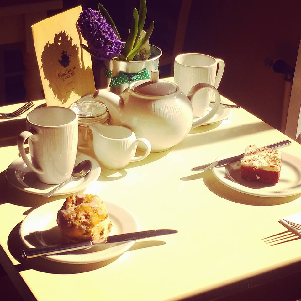 set table.jpg