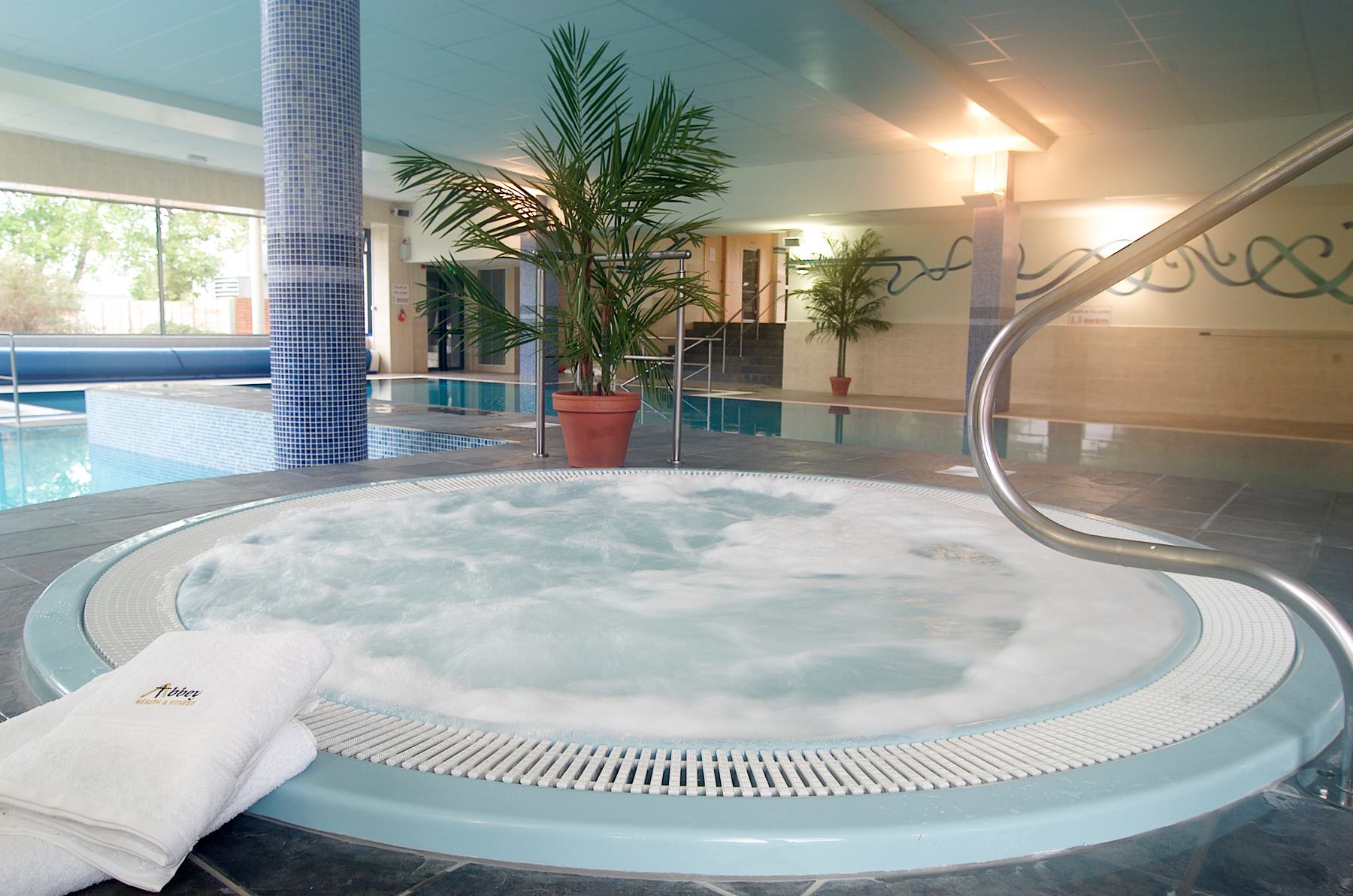 jacuzzi.jpg