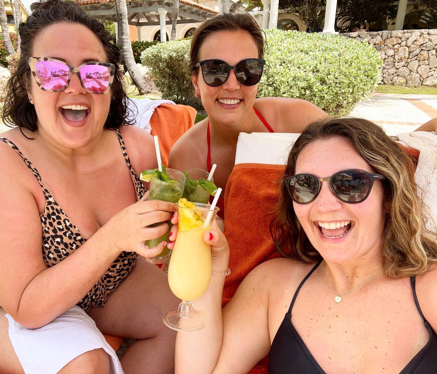 Went to the Dominican with these ladies for 5 glorious days and now I&rsquo;m back feeling refreshed and energized even though I got stuck, overnight in Houston, TX ✈️👎🏼