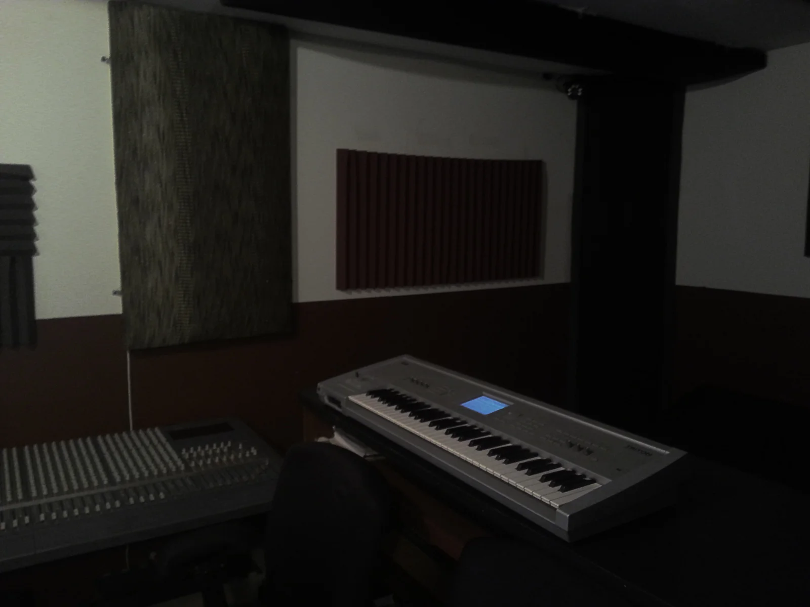 studio (4 of 30).jpg