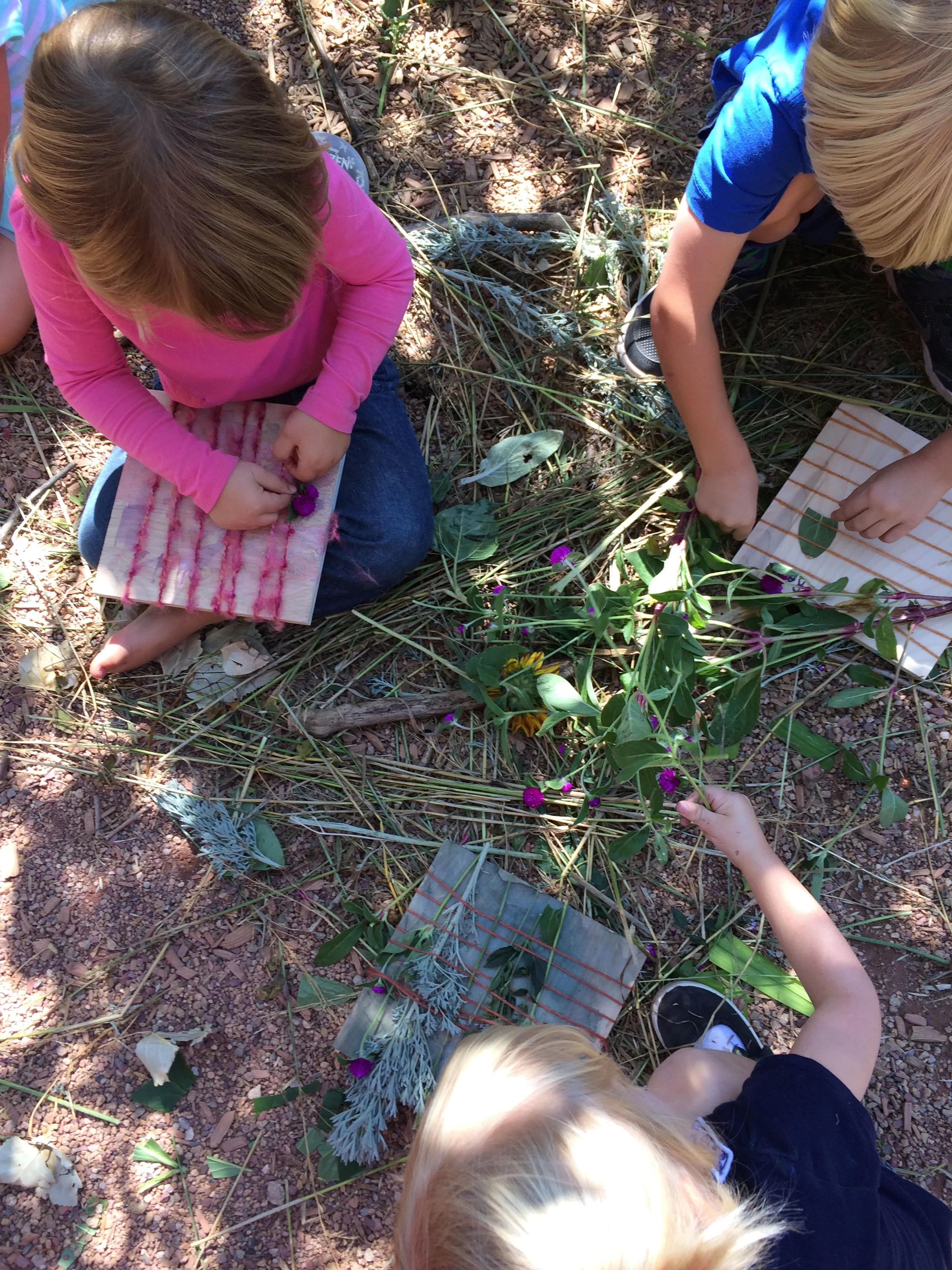 Little Nature Artist Crafting Nature Looms