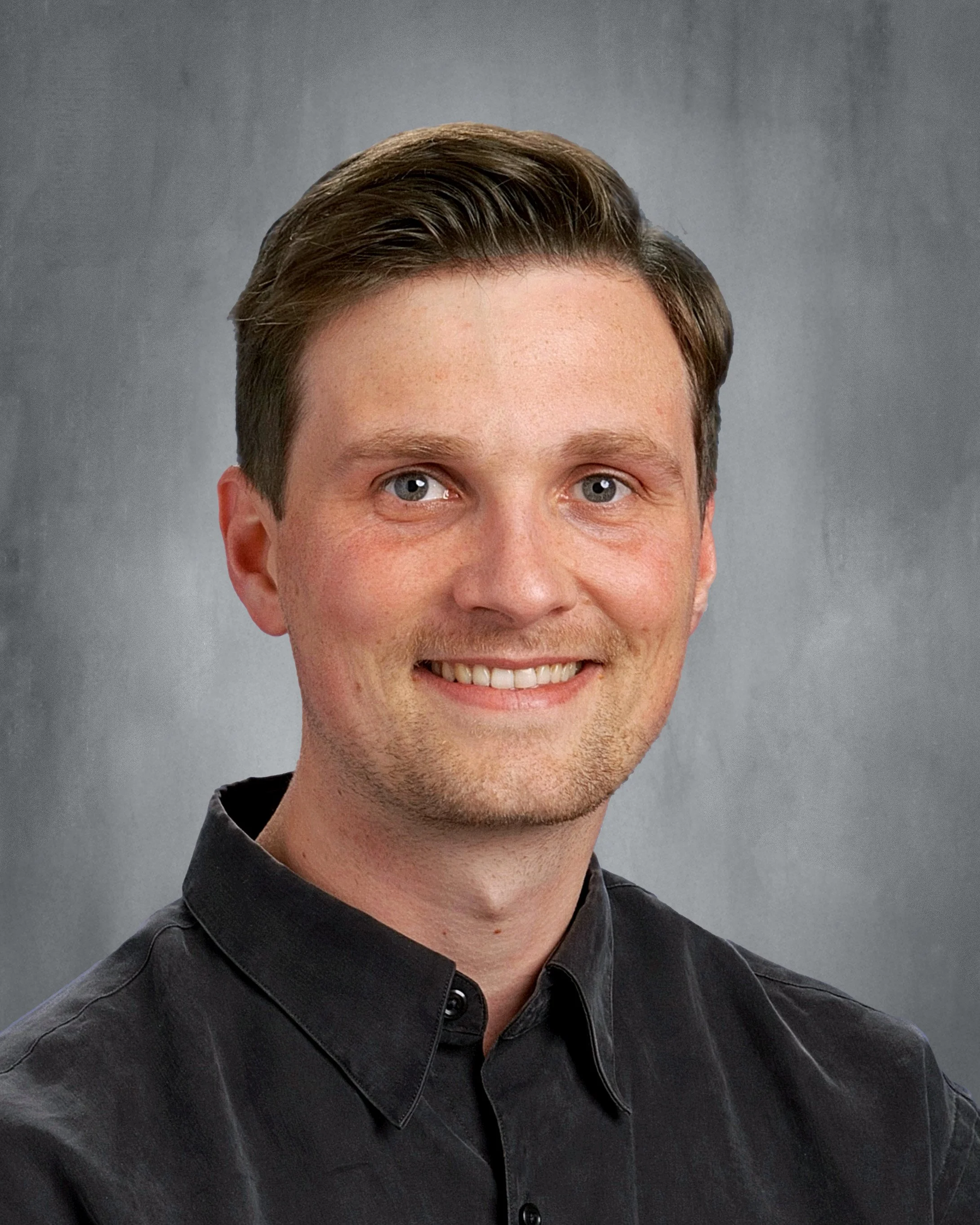   ANDY SPANJER   Chairman of Visual Arts Dept. High School Art Graphic Design &amp; Promotions     a.spanjer@chapelfield.org   