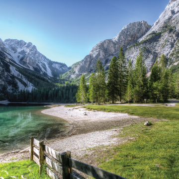 Into-the-Mountains-04.png