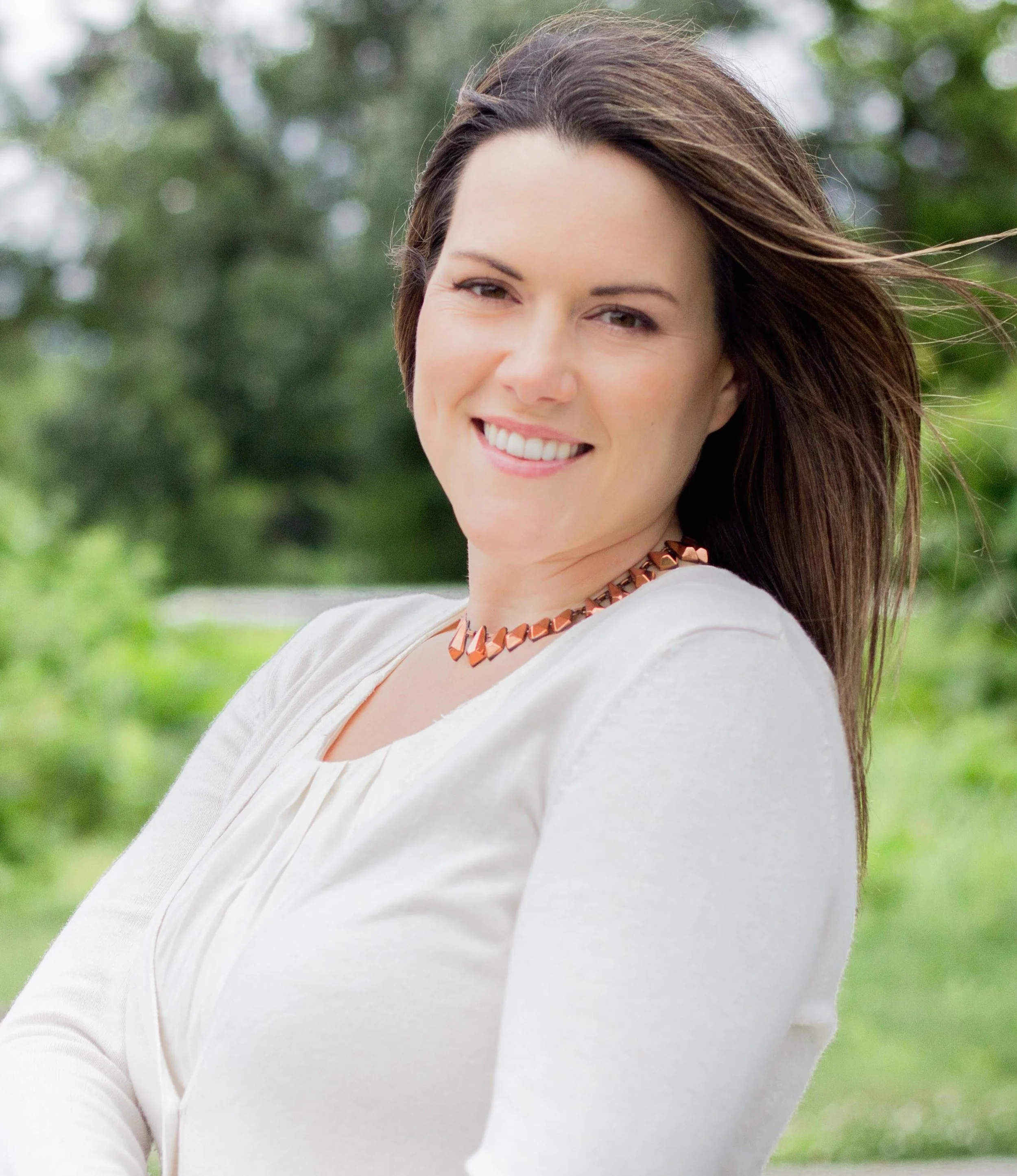 Josie Robinson Author Headshot.jpg