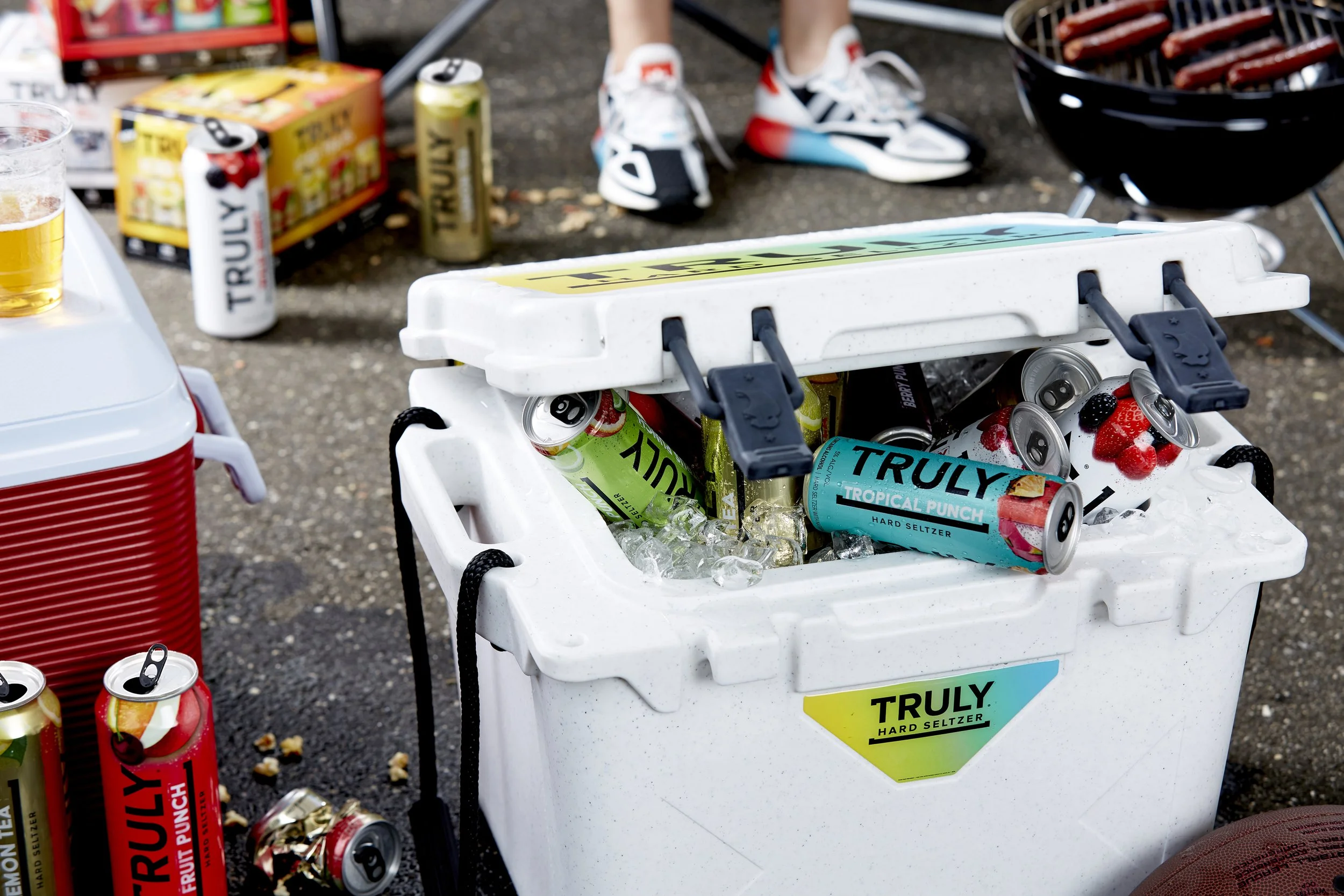 truly_tailgate_7202124454_retouch.jpg