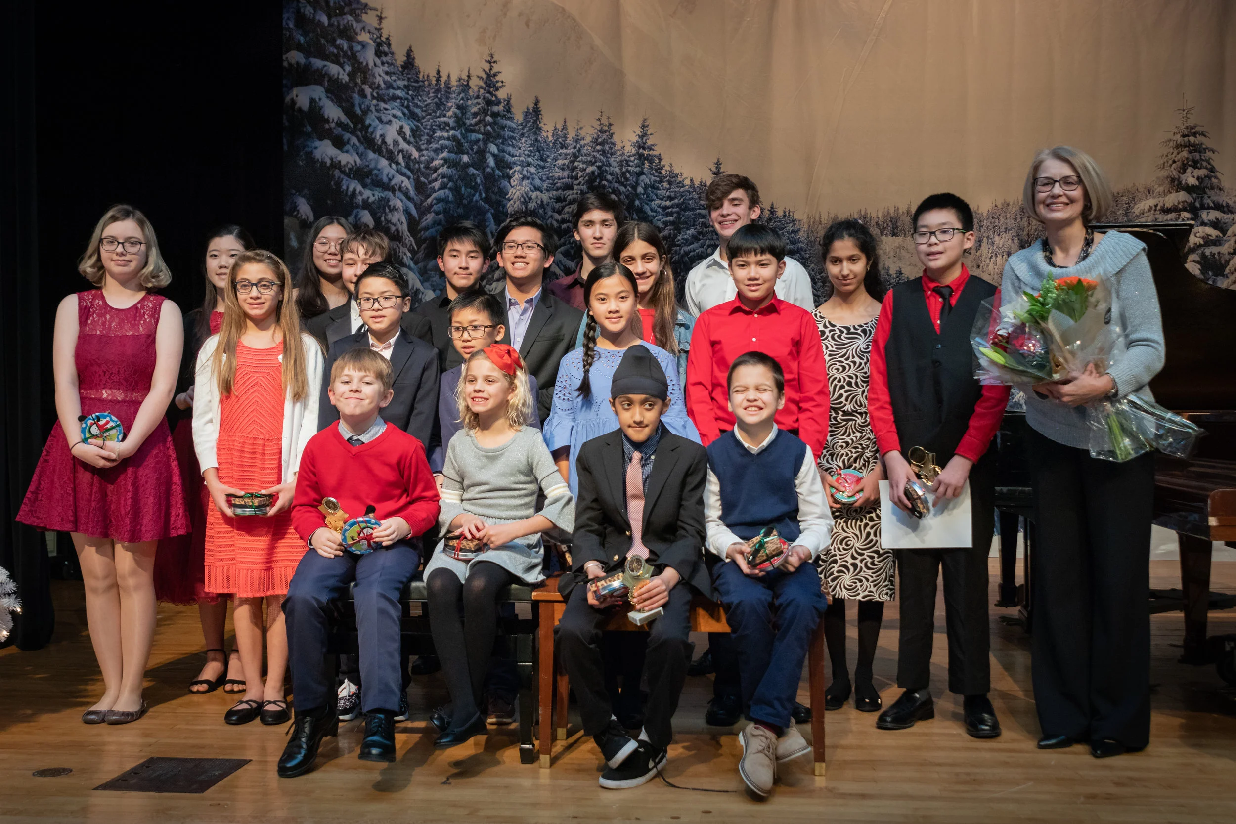 XmasRecital12_20_2018-141.JPG