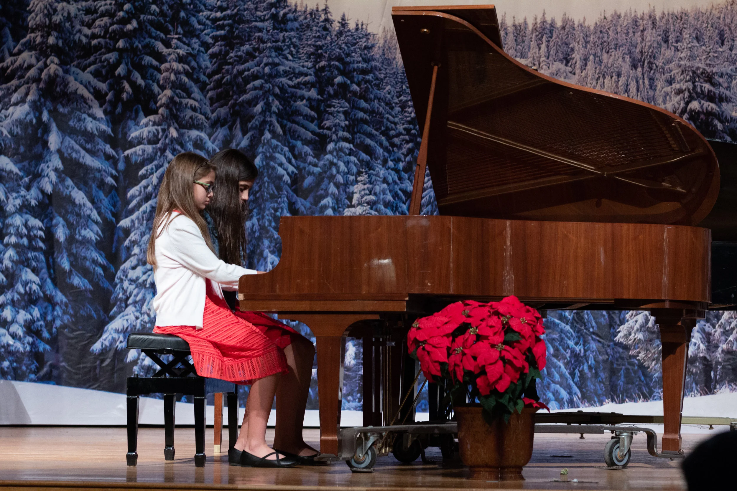 XmasRecital12_20_2018-119.JPG