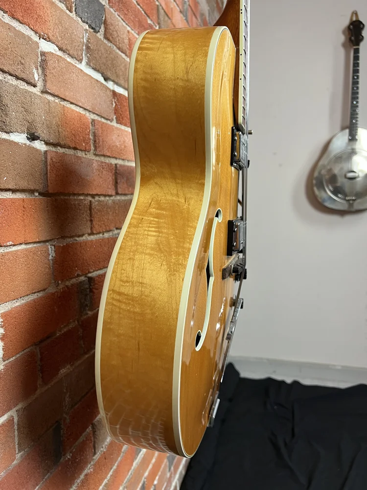 1975 Guild X-175 Manhattan — Olde Town Pickin' Parlor