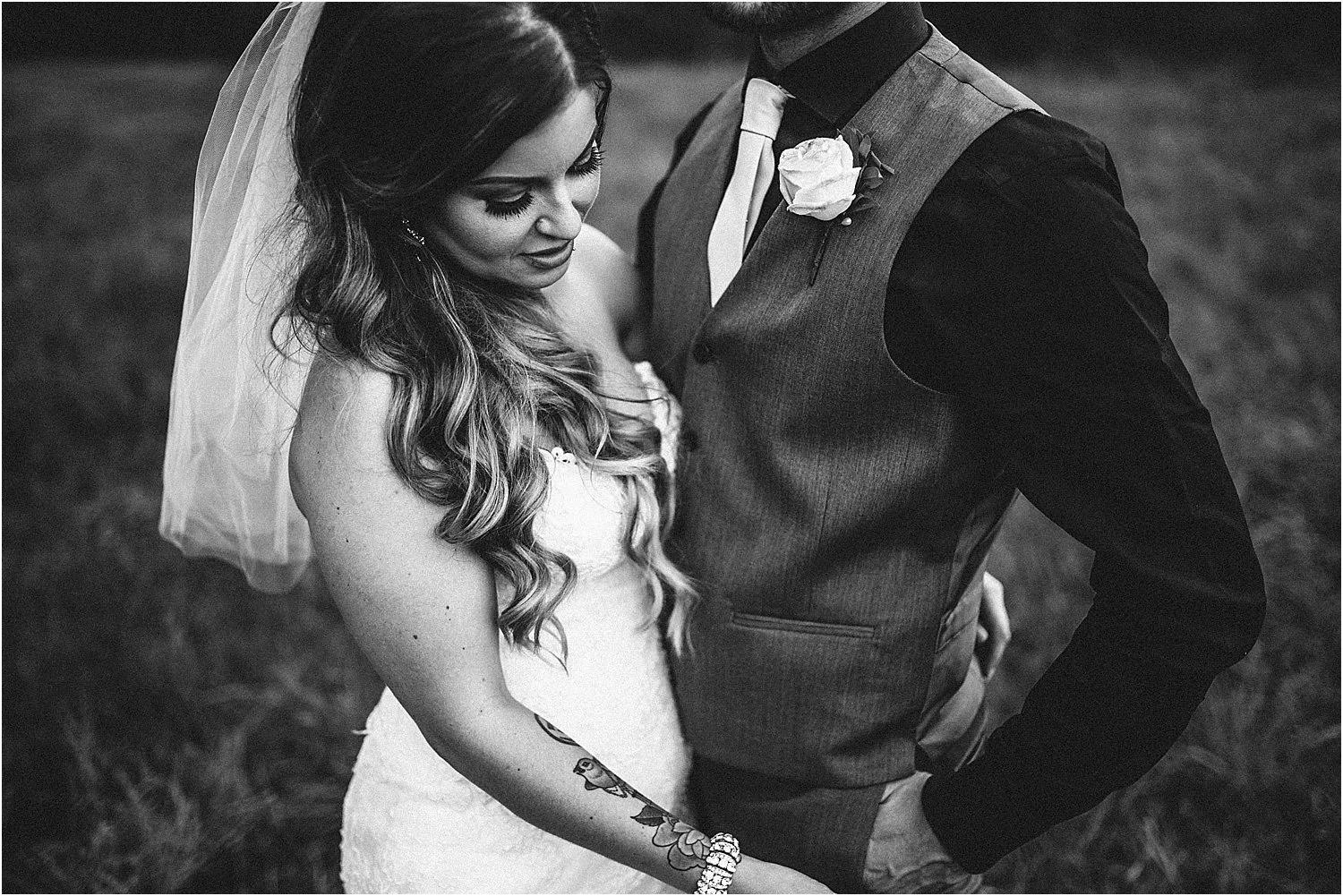 Isaac + Sausha :: Clackamas River Farm :: Oregon Wedding 