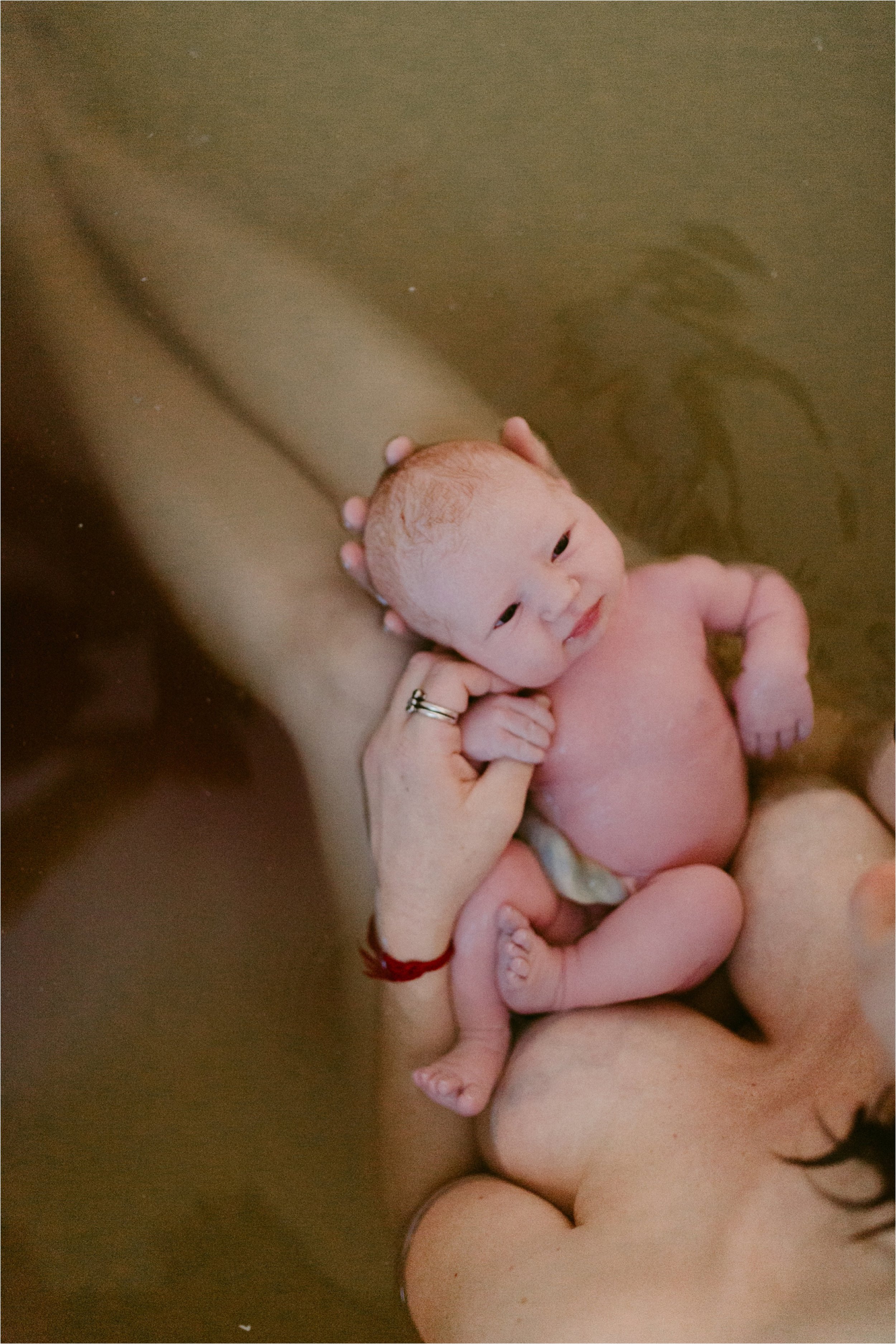 newborn-birth0tub.jpg