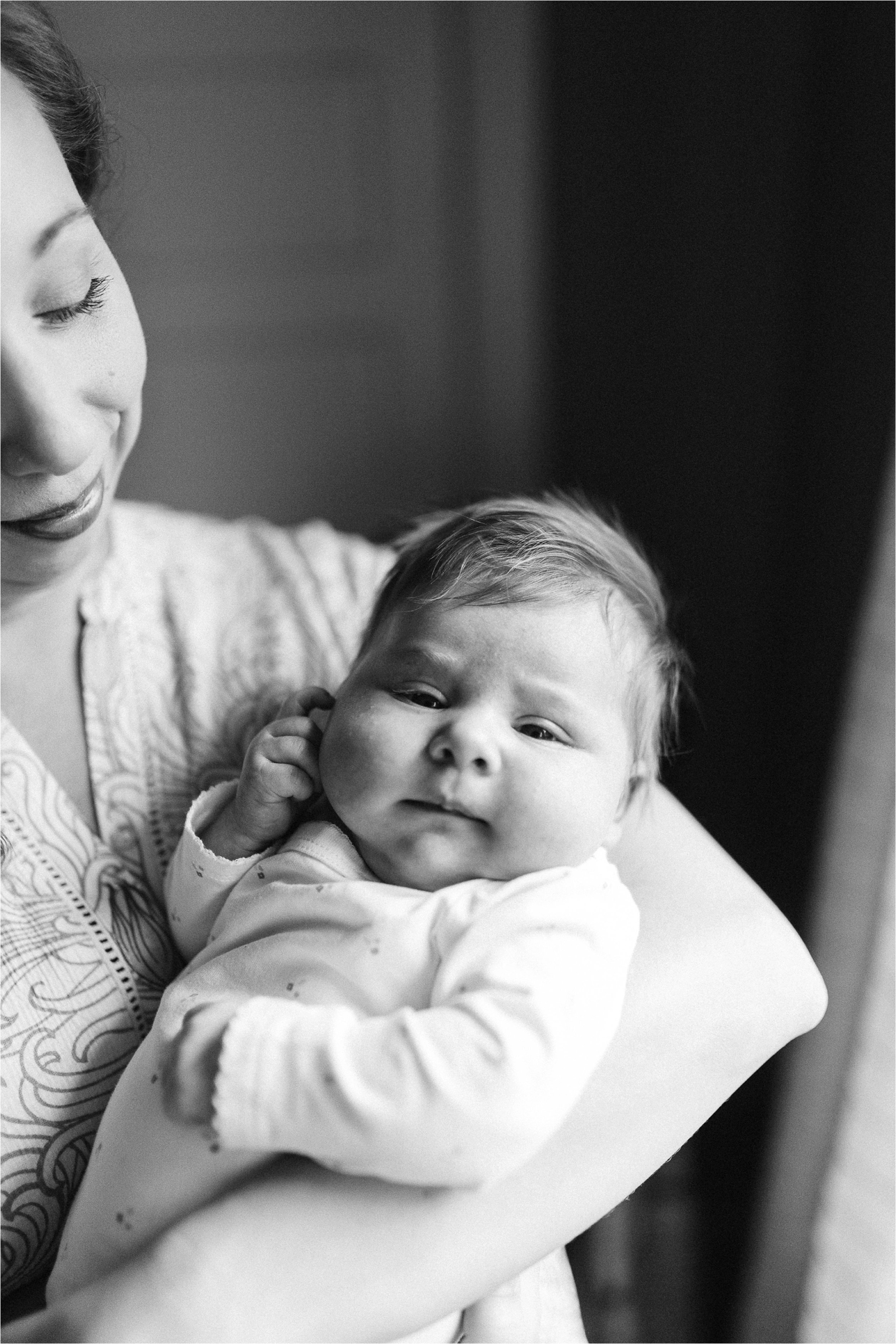 portland-family-photographer-in-home-session-33.jpg