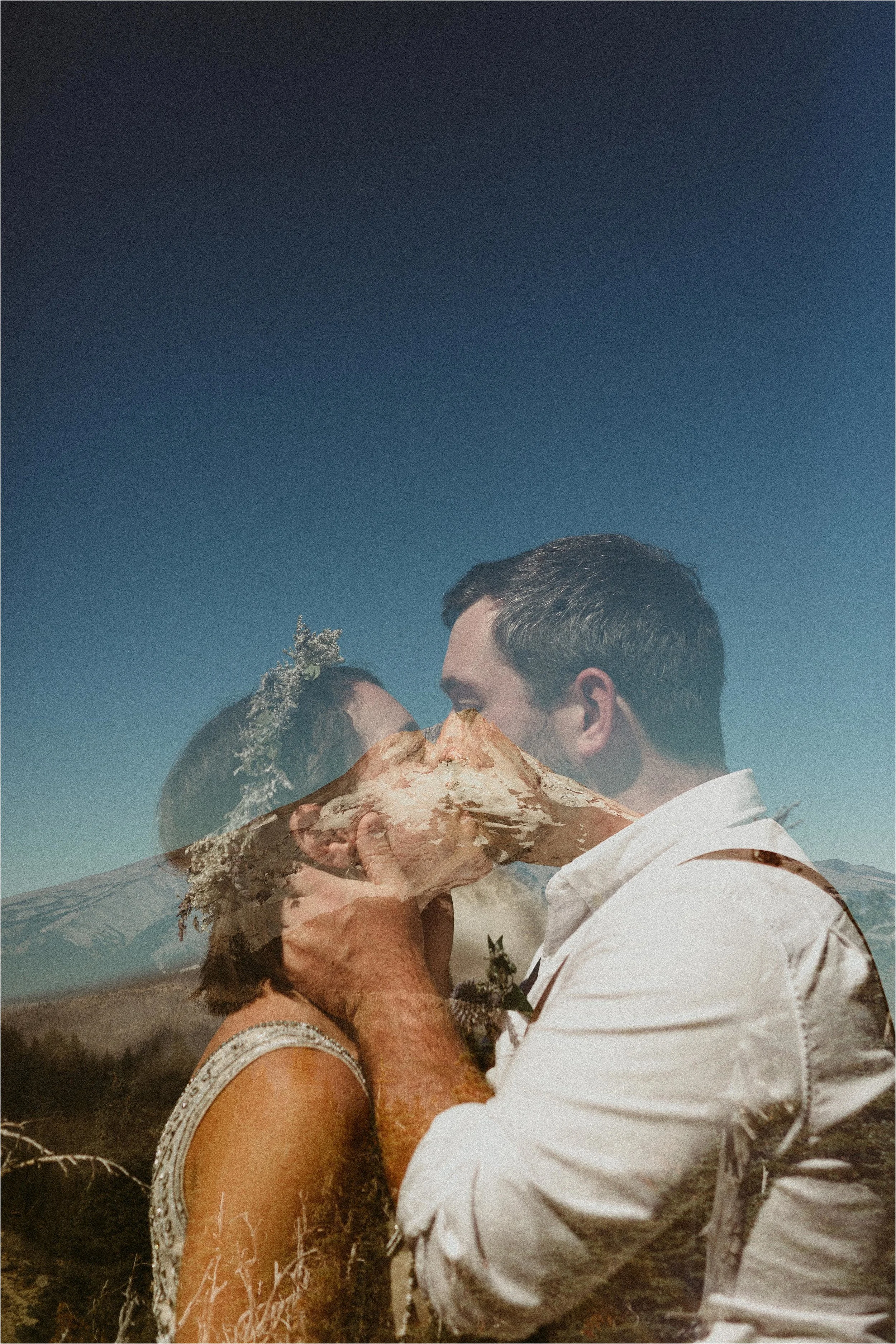 Intimate Mountaintop Wedding // Hannah + Kevin // Lookout Mountain, Oregon