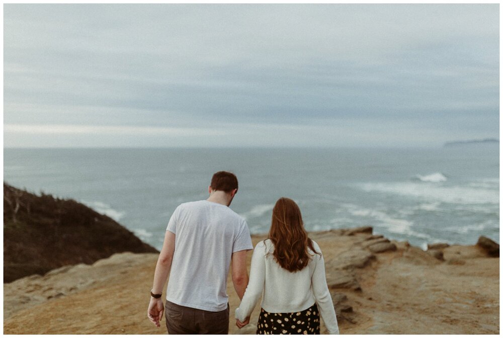 cape-kiwanda-engagement-session-6.jpg