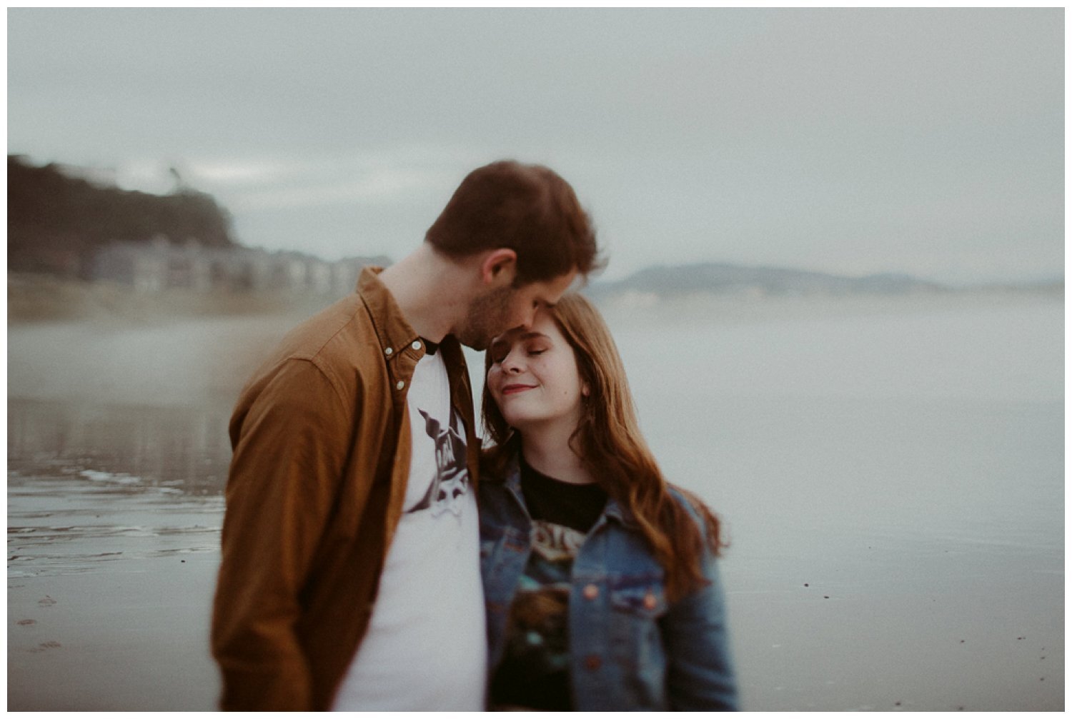 romantic-oregon-coast-elopement-photographer.jpg