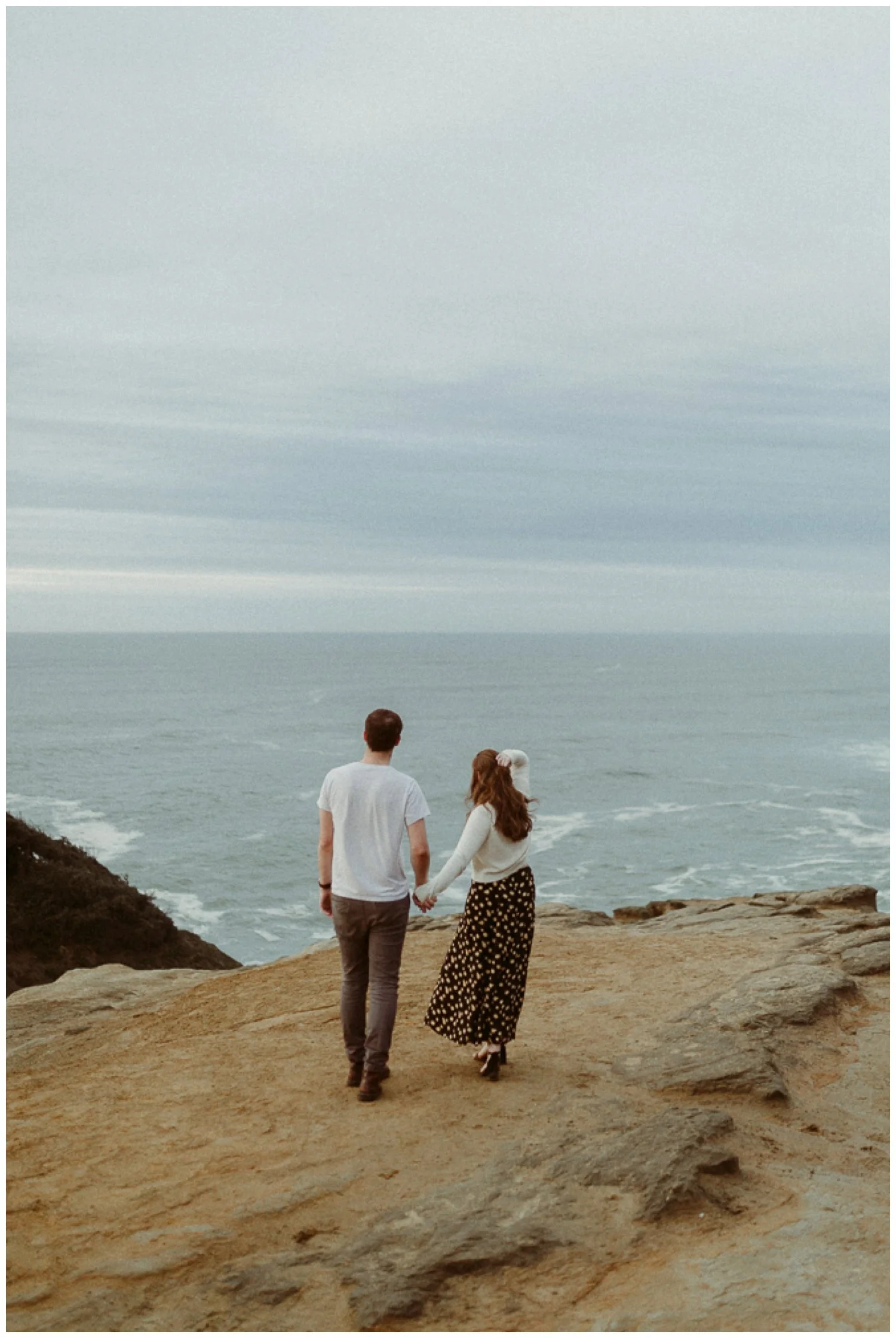 Cape Kiwanda Engagement Session : Pacific City, Oregon Coast Photographer 
