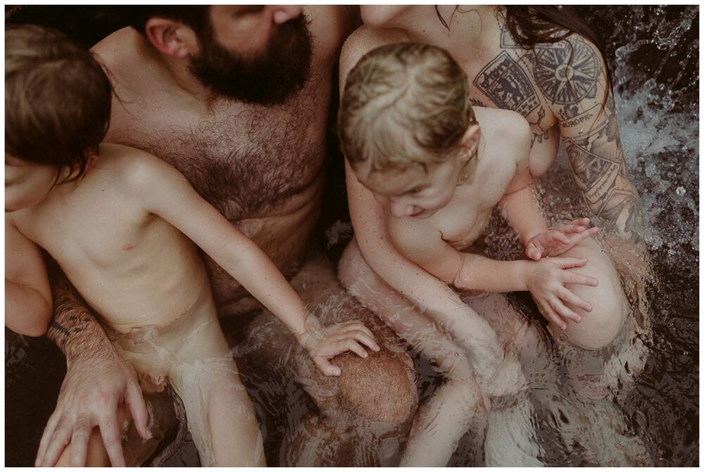 naked-family-portraits.jpg