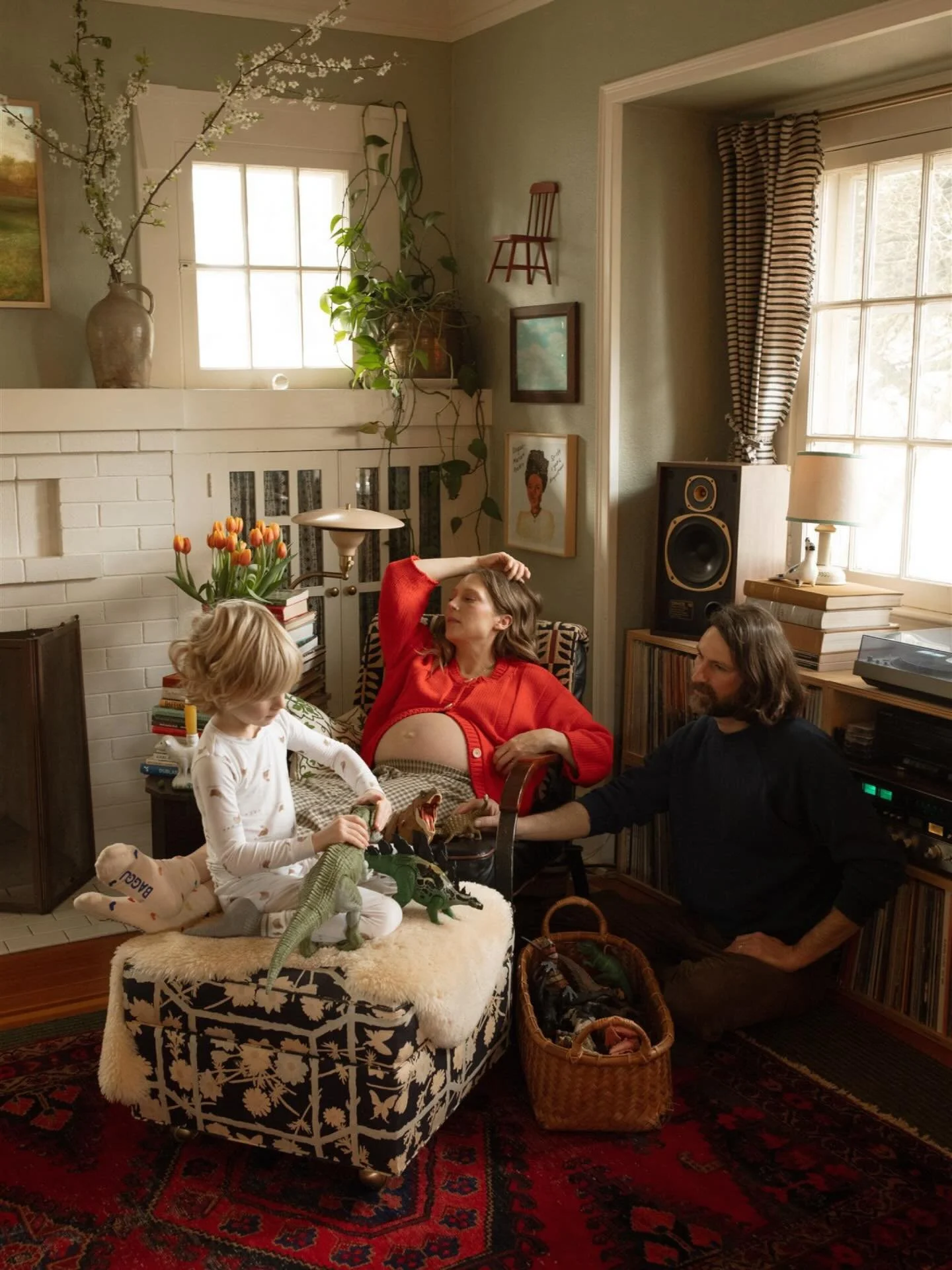 Cannot wait to share more from this maternity session with my friend and neighbor @nataliejoyjewelry 💕