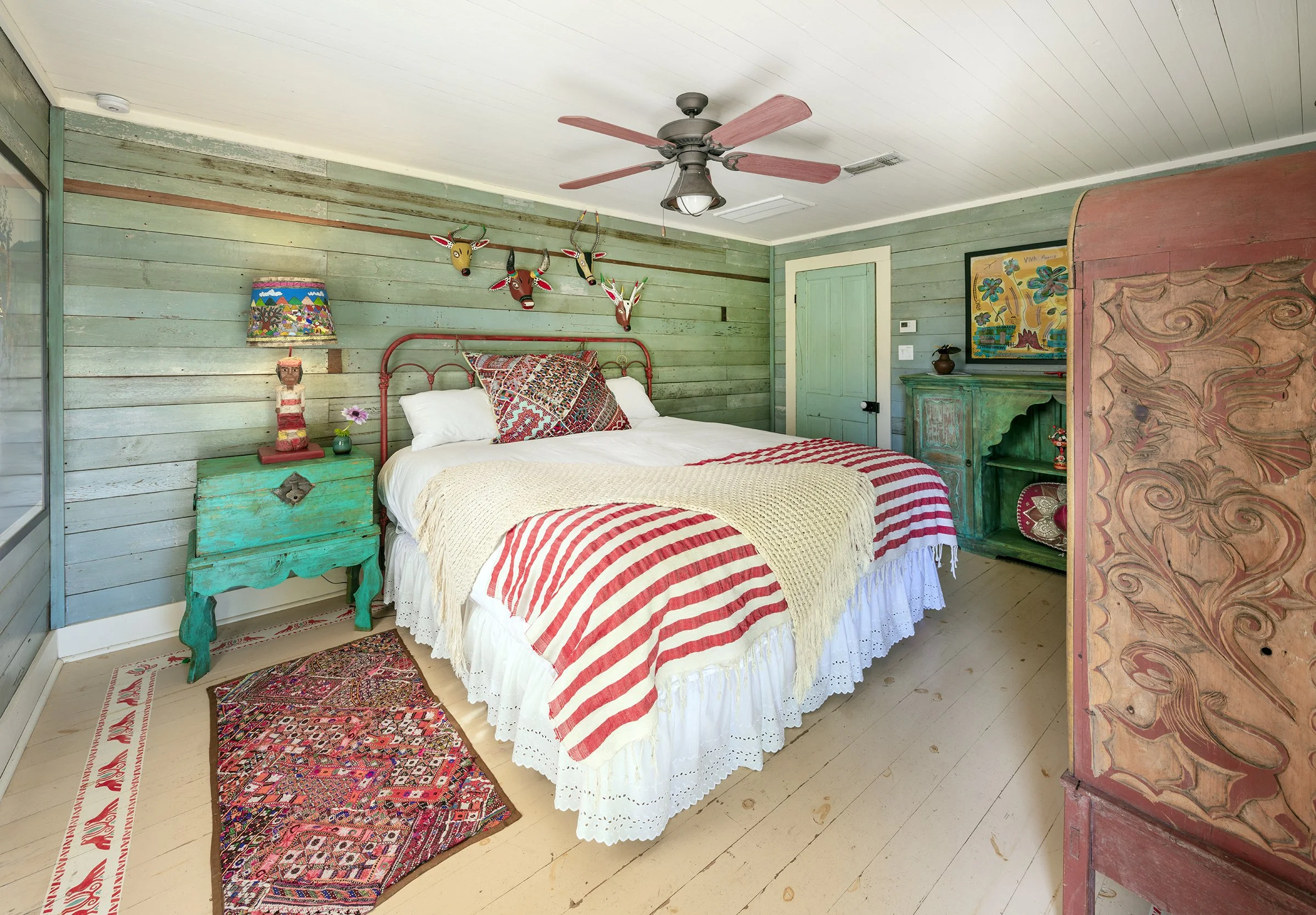 Rancho_Pillow_3X5A7889-Pano.jpg