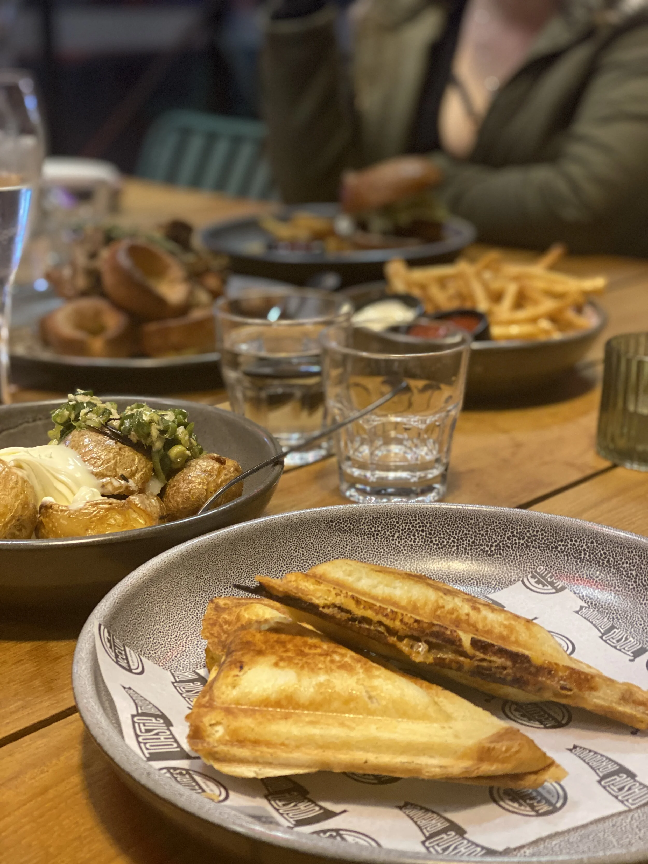 2020-07-09 Good George with Chris, Lucy and Carl, Auckland 003.jpg