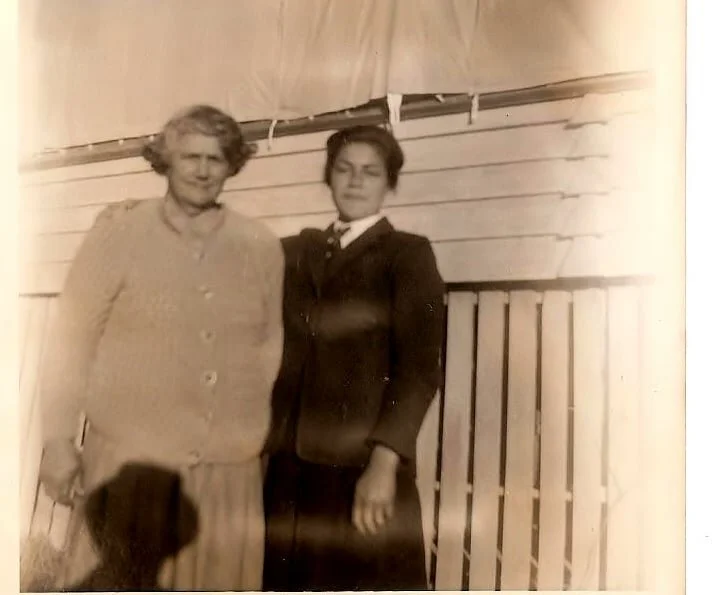 Photo of Mihi Te Rina and her granddaughter Lucy Holland. Photo digitised by Libby Harris and shared by Sarah Gardiner.