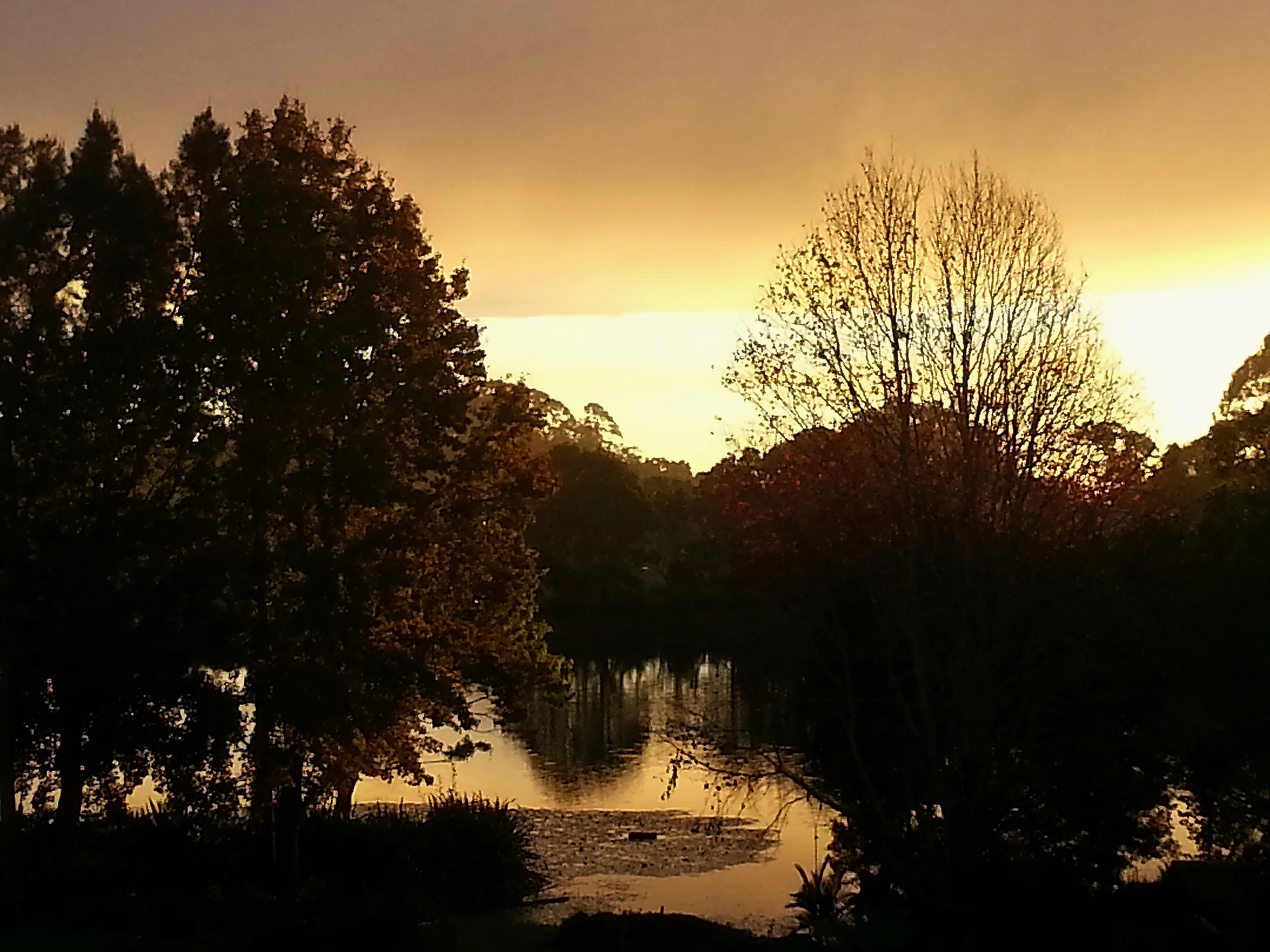 SUNRISE OVER LAKE, WITTA&nbsp; AUSTRALIA