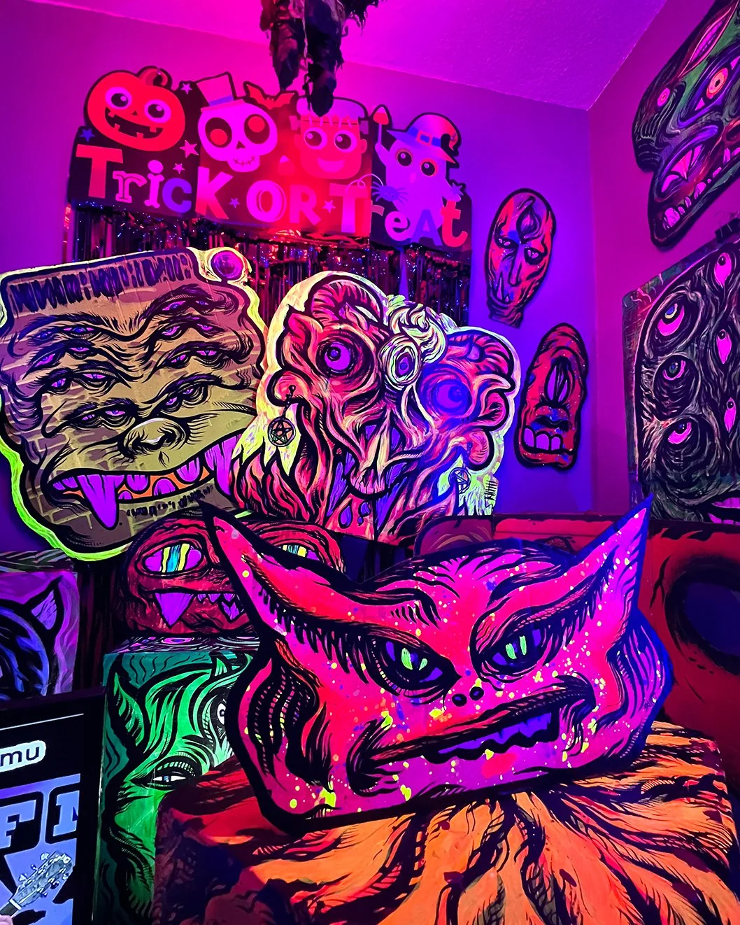 Spoooky-Cardboard-02-more-IMG_3550-cropped-web.jpg