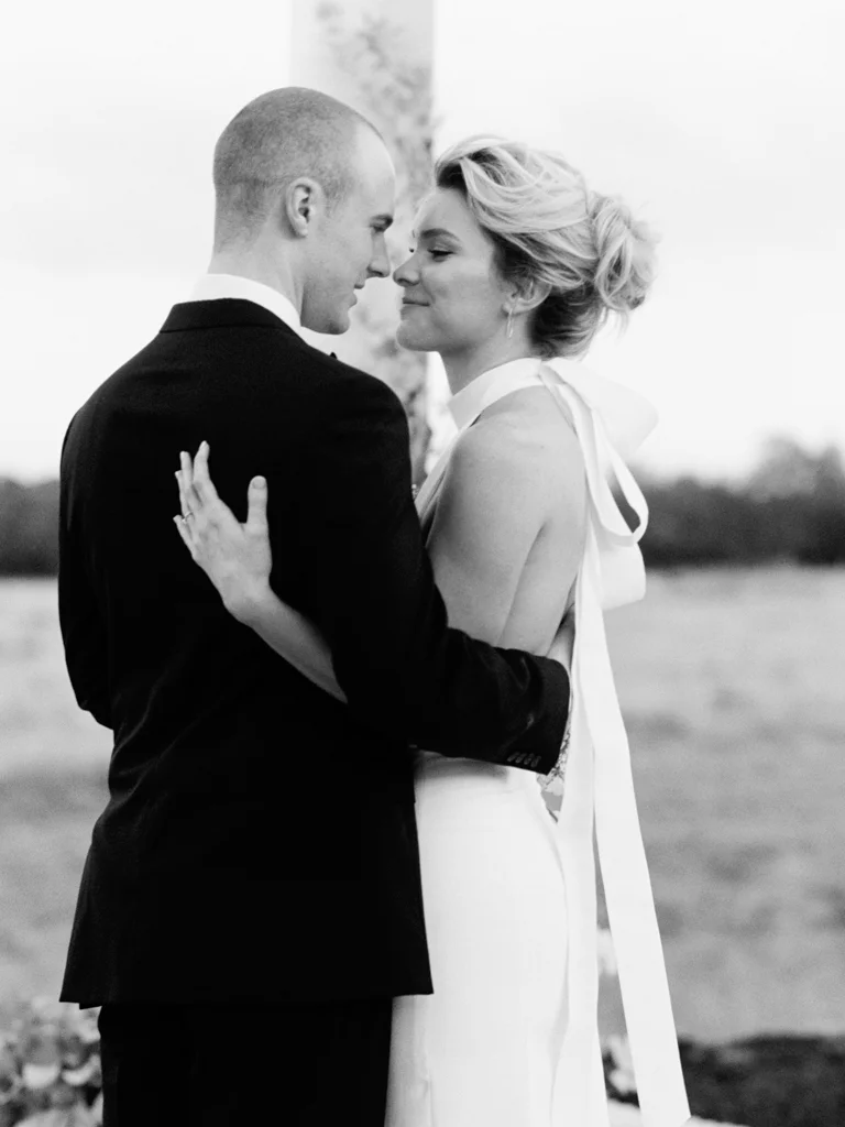 Best-Austin-Texas-Wedding-Photographers-Film-Hybrid-Prospect-House-23.jpg