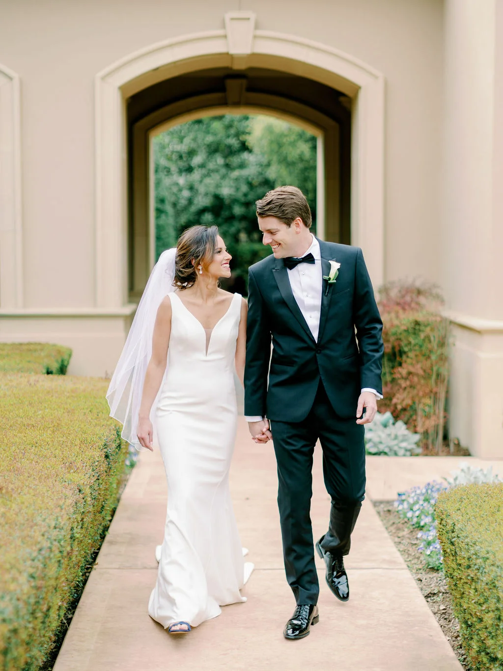 Austin-Film-Wedding-Photographer-Royal-Oaks-Country-Club-19.jpg