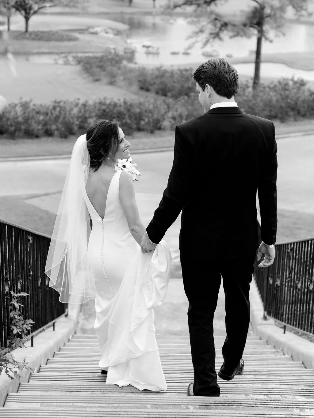 Austin-Film-Wedding-Photographer-Royal-Oaks-Country-Club-40.jpg