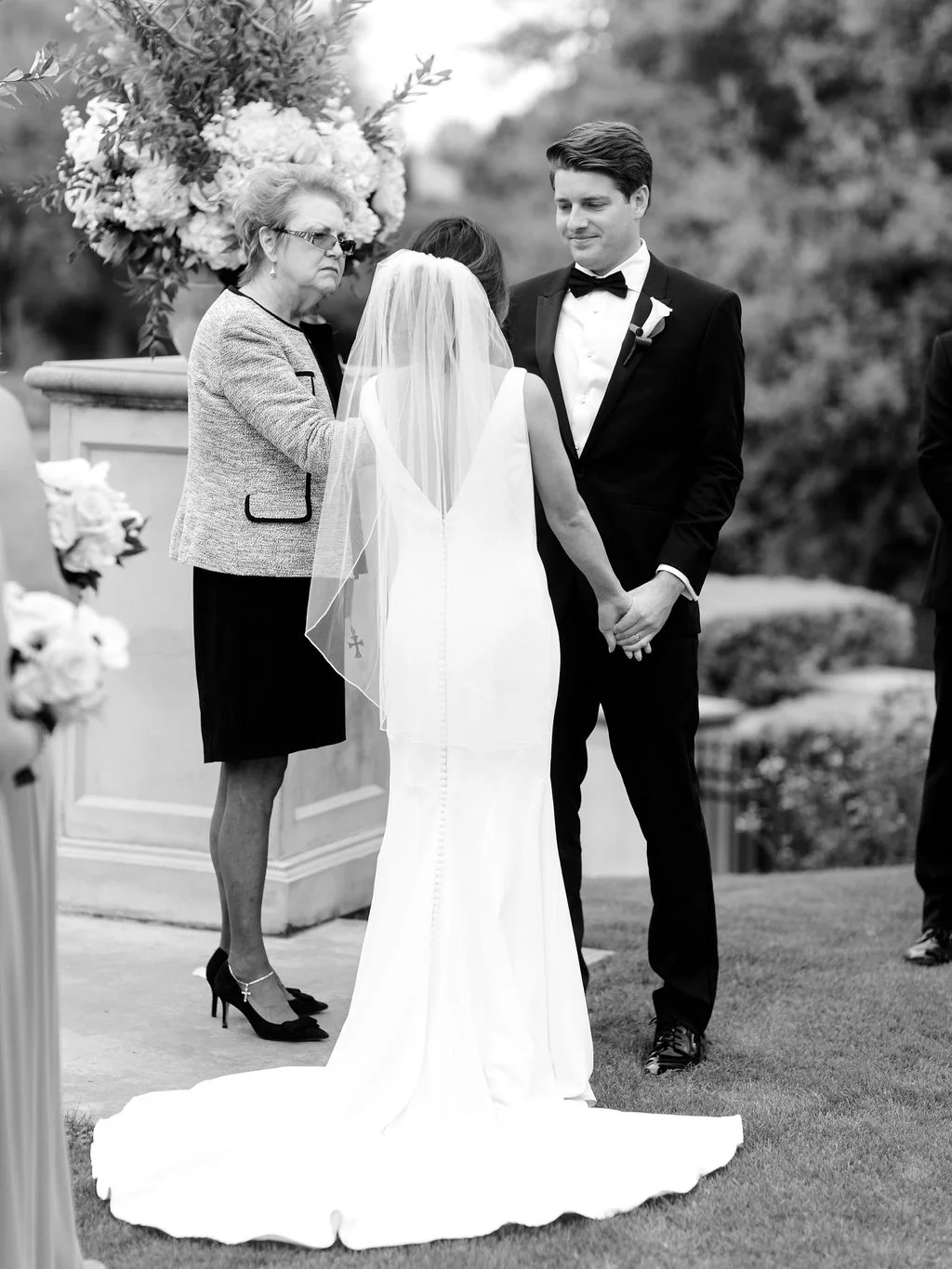 Austin-Film-Wedding-Photographer-Royal-Oaks-Country-Club-47.jpg