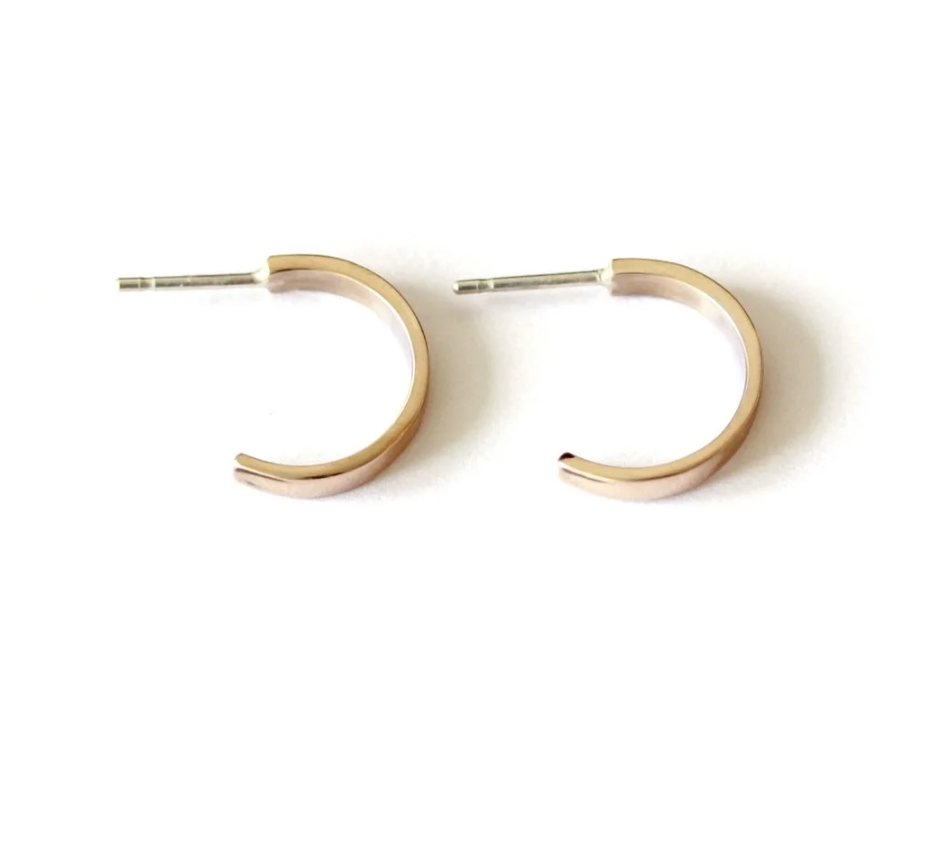 SMALL-CIRCLE-HOOP-EARRINGS-3.jpg