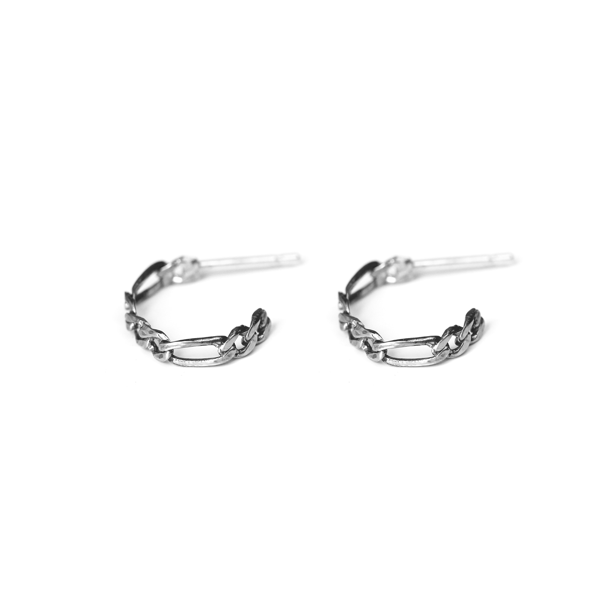 Upper_Metal_Class_Kindred_Small_Chain_Hoops_Silver_3.jpg