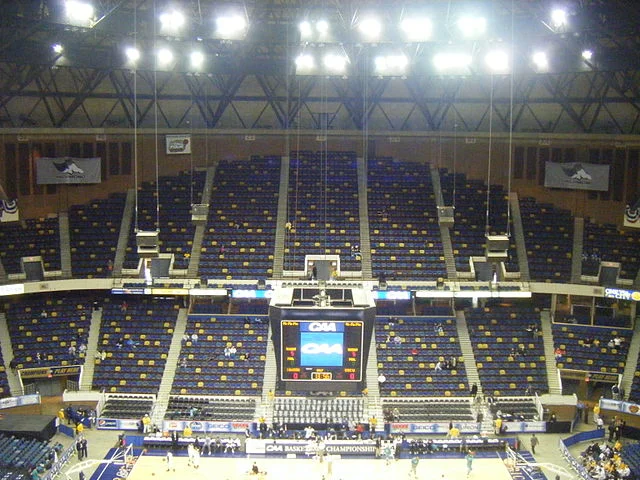 640px-RichmondColiseumDG.jpg