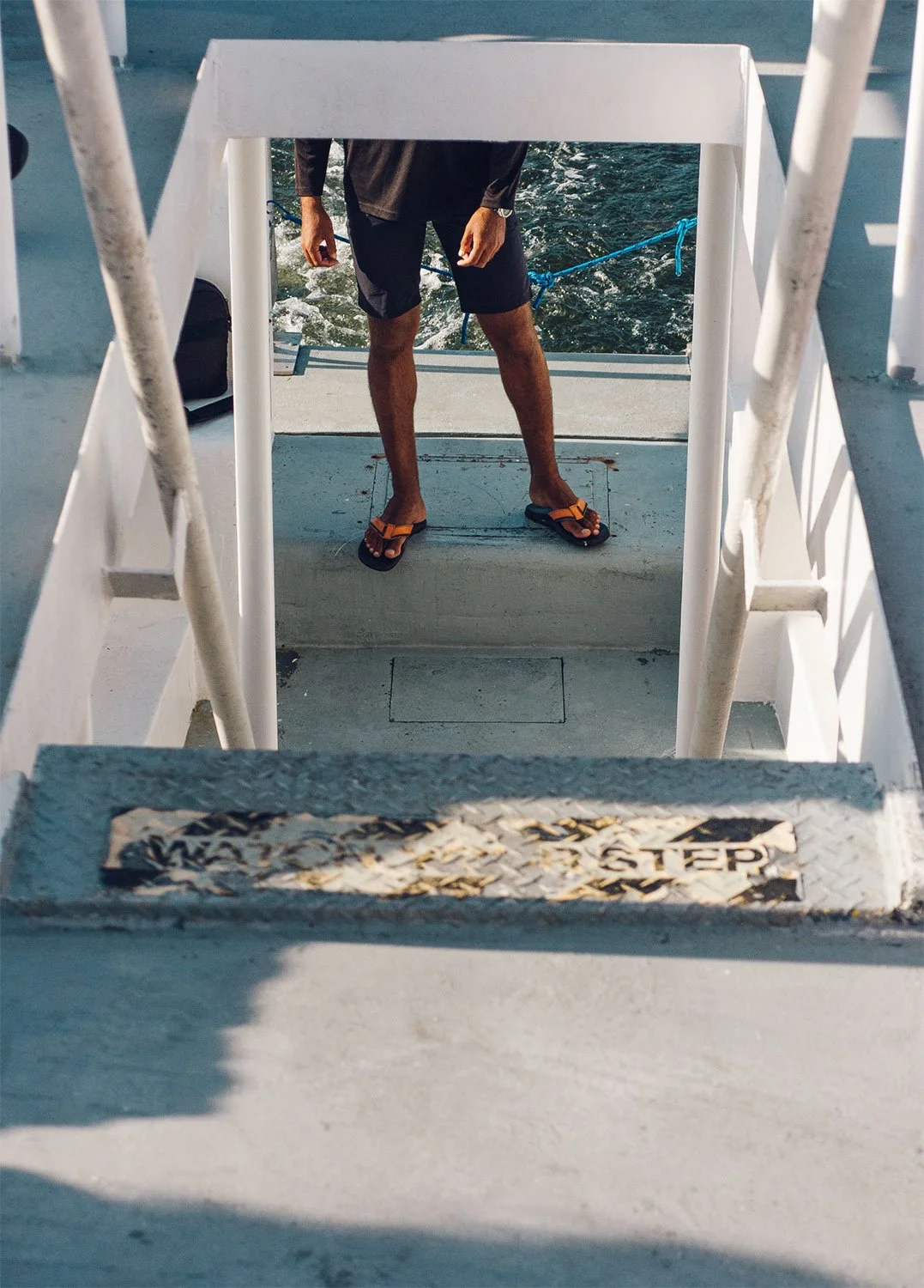 travel photo of morning light on the boat out to the stingrays