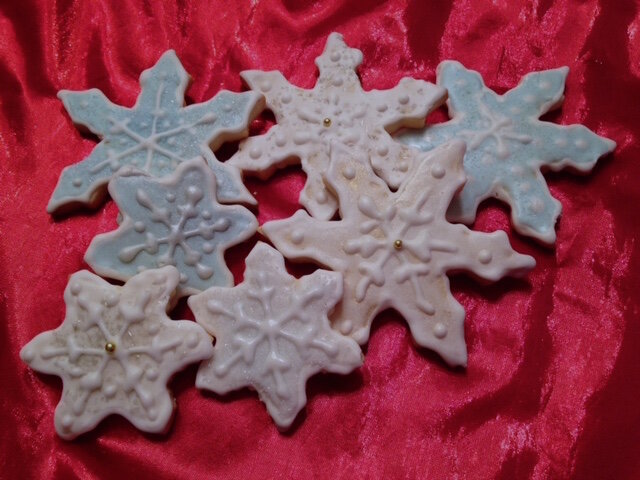 Iced Snowflake Cookies