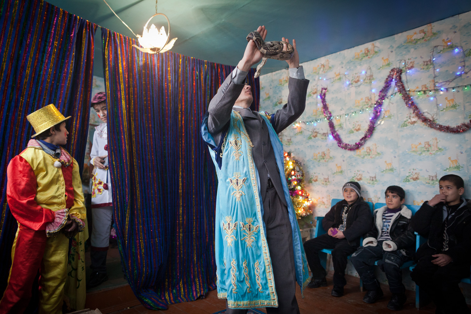  A magician&nbsp;in a makeshift circus in&nbsp;Dushanbe, Tajikistan 