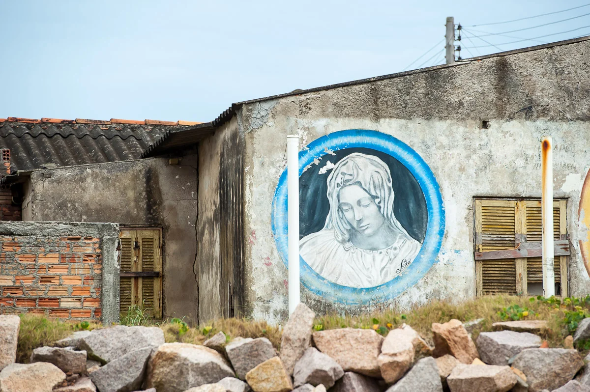 Street Art in Santa Vitoria do Palmar, Rio Grande do Sul, Brazil, Dec 2014 © Dosfotos