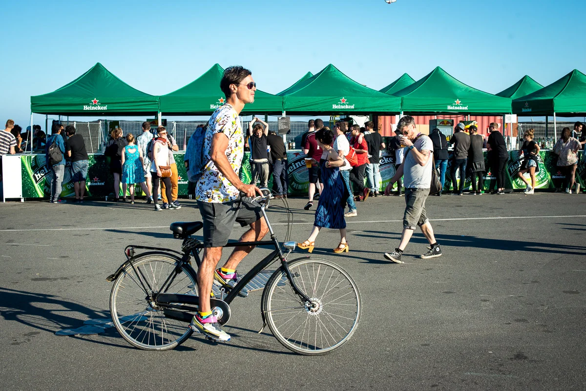 Festival goers, Primavera Sound, Parc del Forum, Barcelona, Catalonia, Spain, 28/05/2015 © Dosfotos