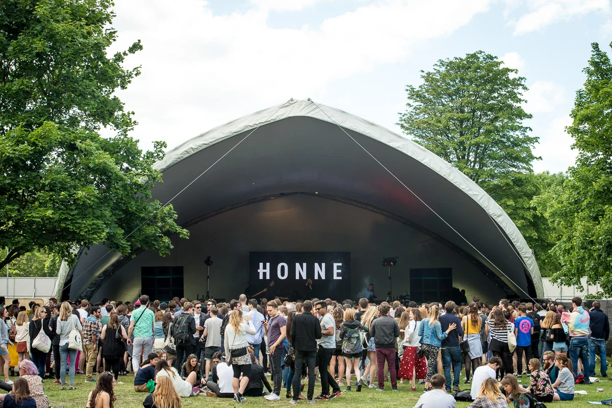 Honne, Field Day, Victoria Park, London, UK, 06/06/2015 © Dosfotos