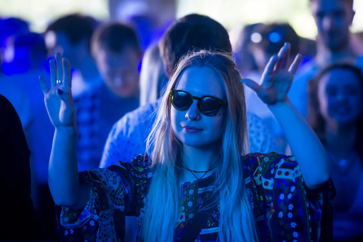 Festival goers dancing, Field Day, Victoria Park, London, UK, 06/06/2015 © Dosfotos