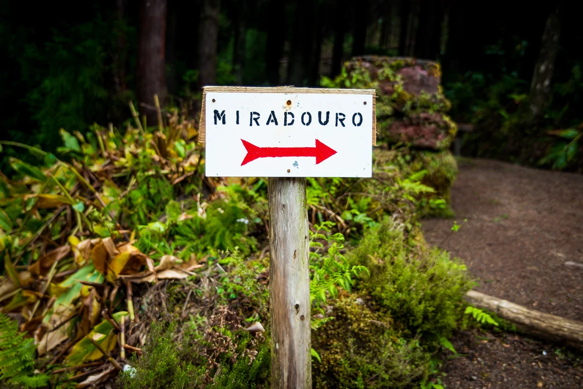 View point sign in Sete Cidades, Sao Miguel, Azores, 26/03/2016 © Dosfotos