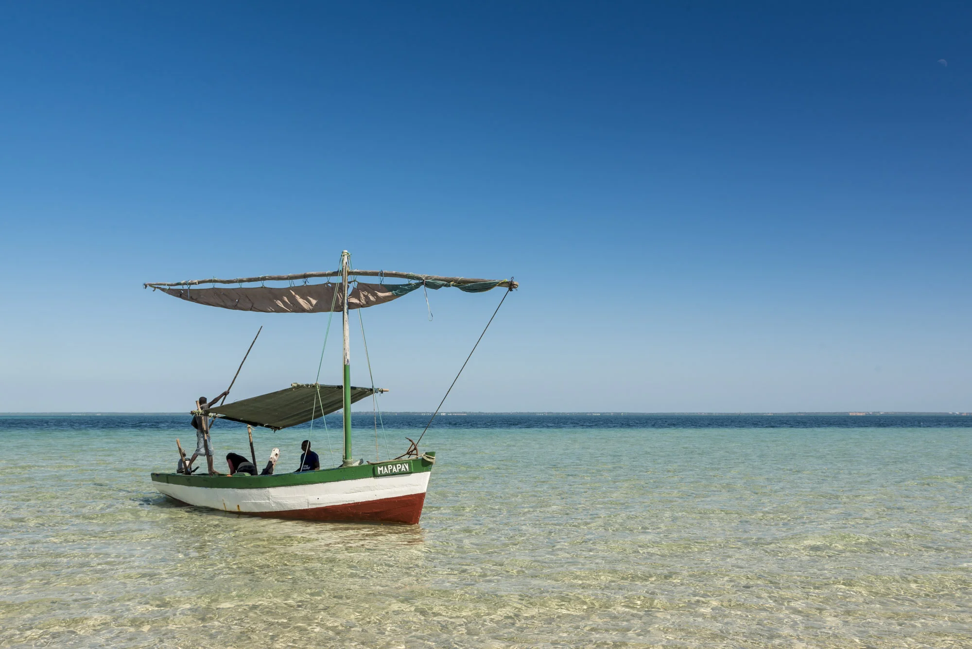 Dhow in Benguerra Island, the second largest island in the Bazaruto Archipelago, Mozambique, 25/08/2016 © Dosfotos