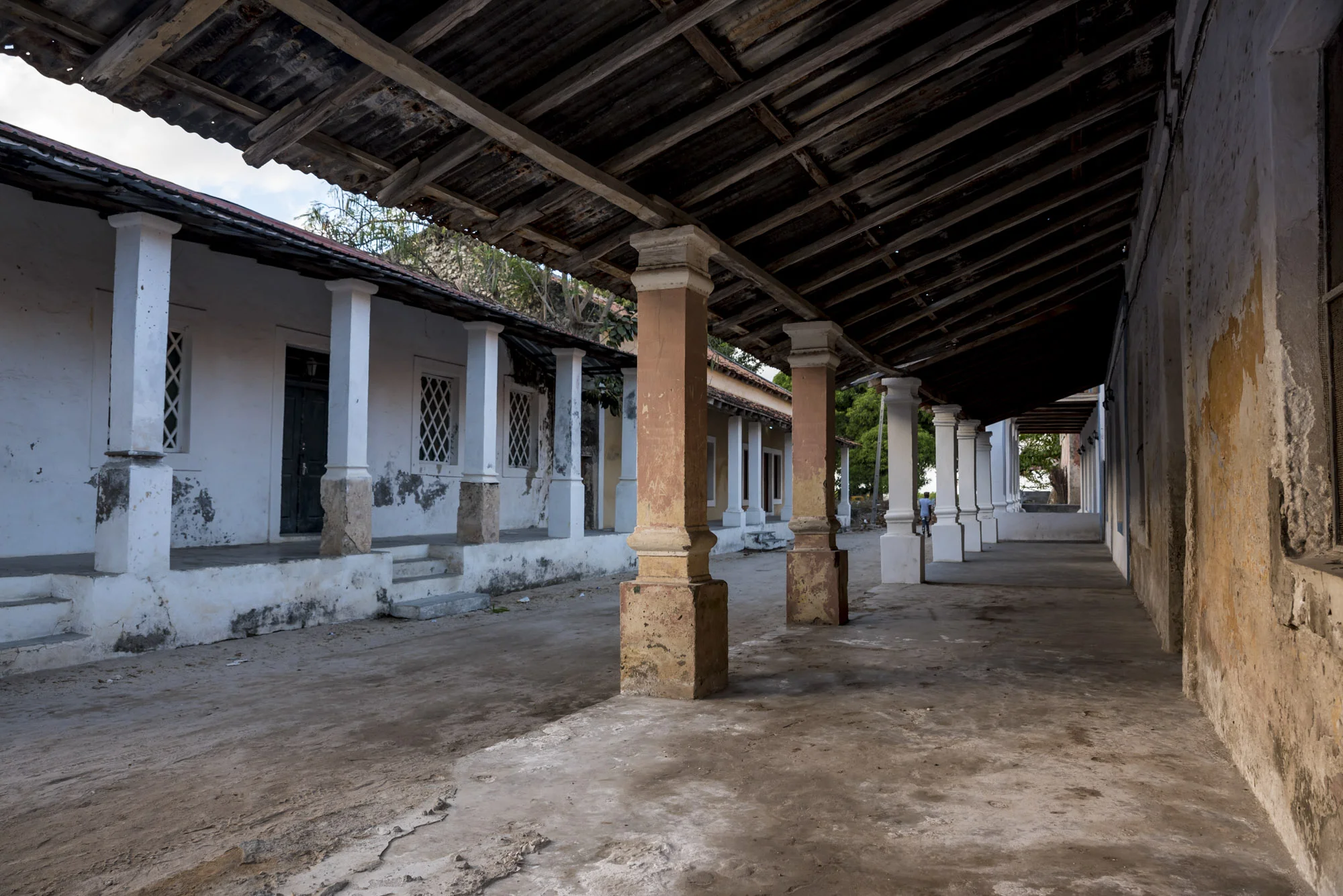 Abandoned Colonial style houses in Ibo Island, Quirimbas National Park, Cabo Delgado, Mozambique, 31/08/2016 © Dosfotos