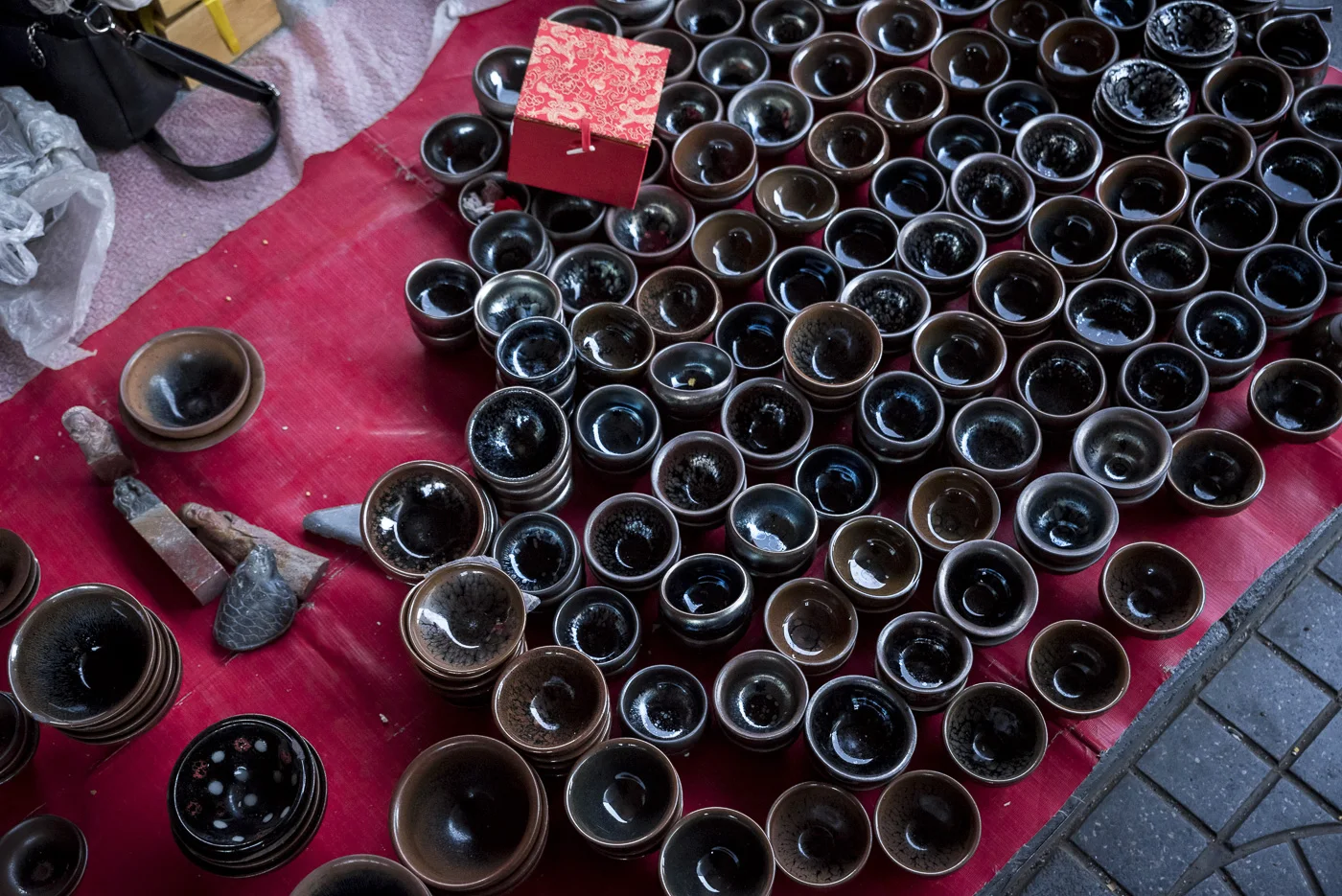 Panjiayuan Antique Market, Beijing, China © Dosfotos