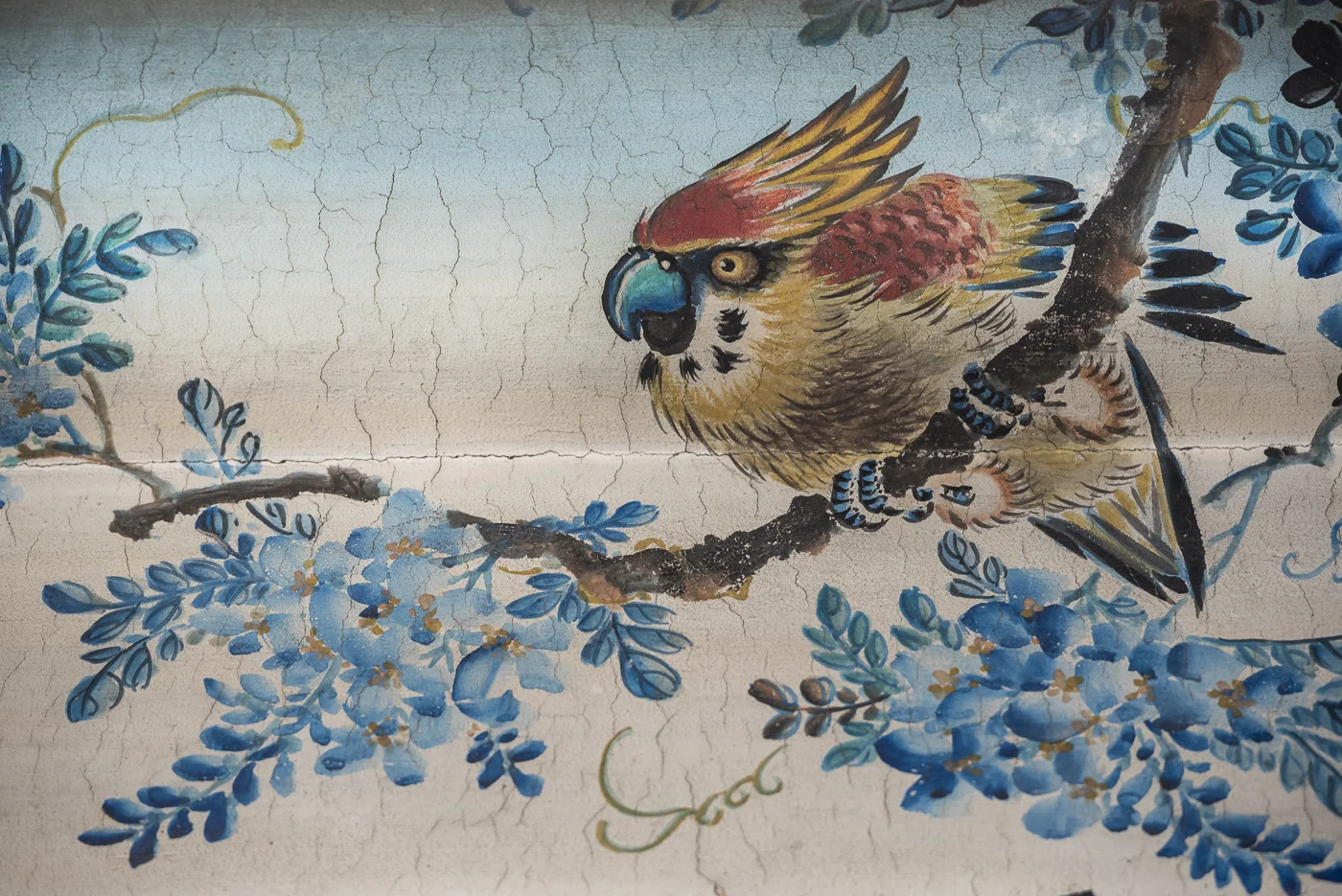 Painting decorations in The Long Corridor at The Summer Palace, Beijing, China © Dosfotos