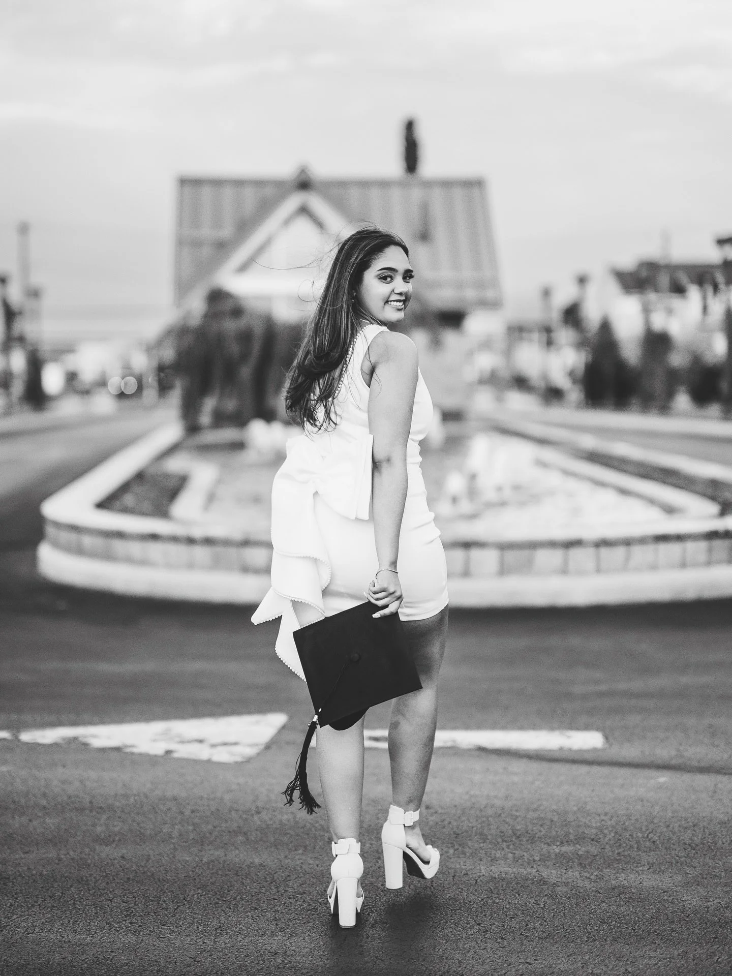 Late night share, don&rsquo;t care ✨
Brianna graduates from @penncollege next month, and this grad session was too good not to post tonight. 🎓
