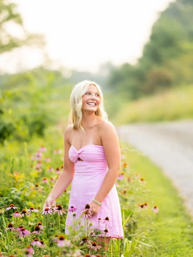☀️ Summer has a way of disappearing before you know it.

My remaining summer session dates are filling quickly, and I&rsquo;d love to get you on the calendar before they&rsquo;re gone.

Summer is one of my favorite times for seniors &mdash;golden sun