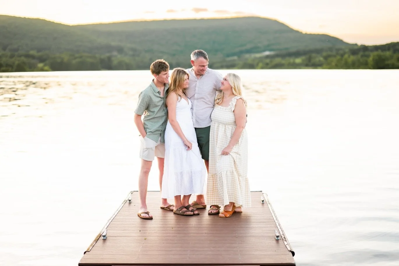 Family sessions are even sweeter when they&rsquo;re for family. 💛 Grateful for the gorgeous evening for my SIL and family who journeyed NC-> PA with an ABP family session as the primary goal. 🥹
