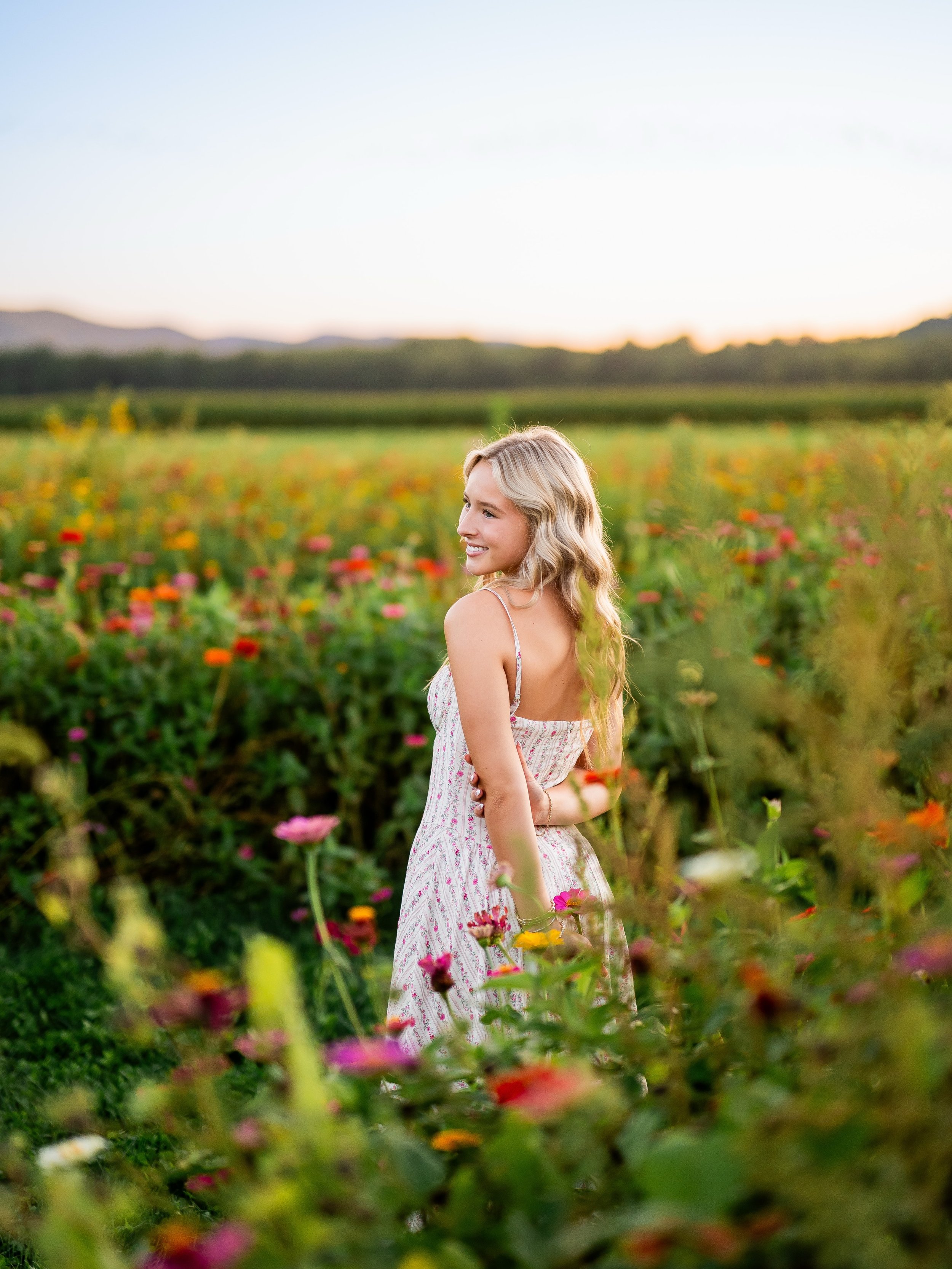 Four hours round trip for senior pictures. 🥹

I&rsquo;m so incredibly flattered that Maddy and her mom made the drive because they loved my work that much. 

We had a gorgeous golden evening, fields full of flowers, and a senior who absolutely crush