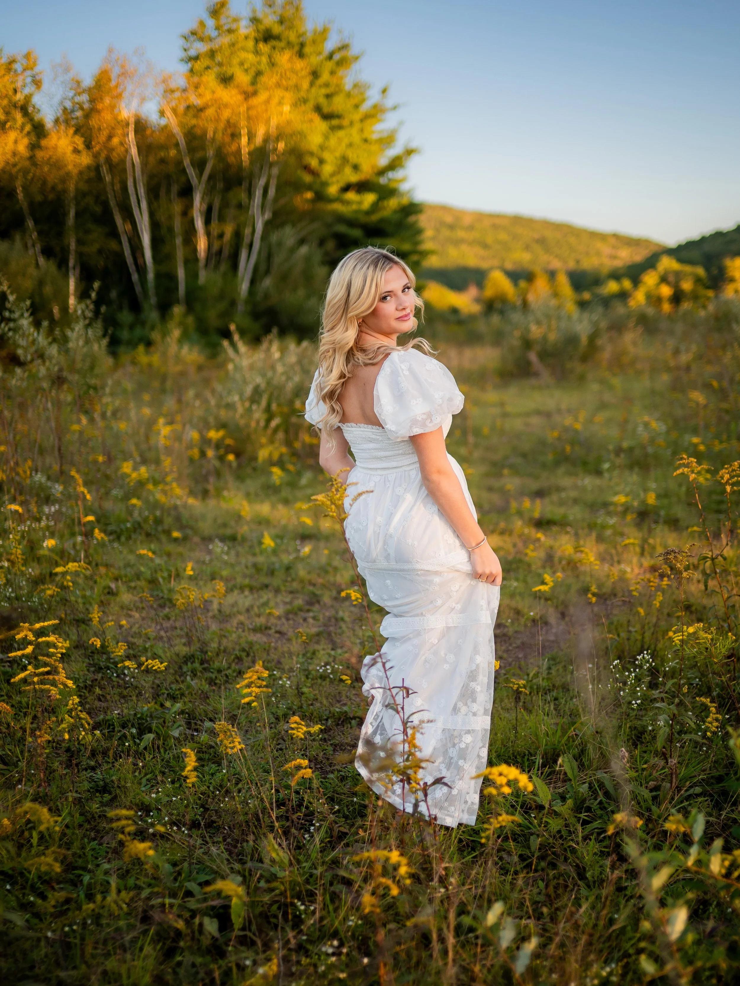 Peyton&rsquo;s senior session was the stuff of my September photography dreams. 💛